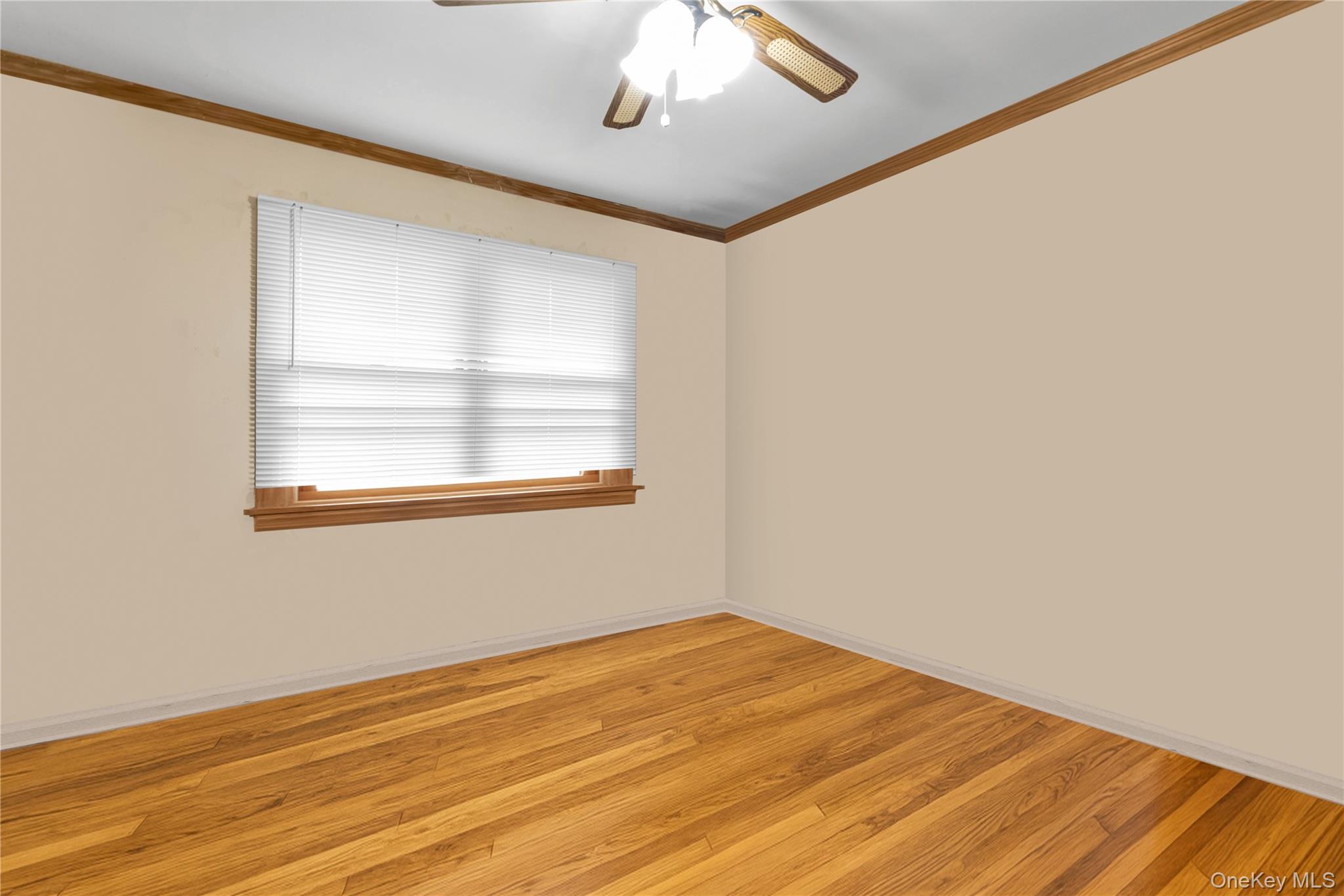 459 Albany Avenue, Lindenhurst, NY 11757