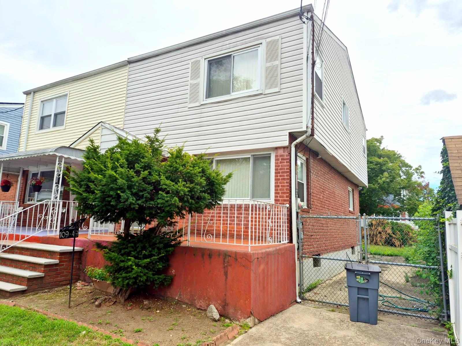 109-49 176, Jamaica, NY 11433