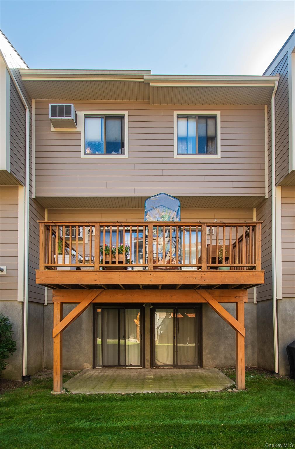 5904 Chelsea Cove N, Hopewell Junction, NY 12533