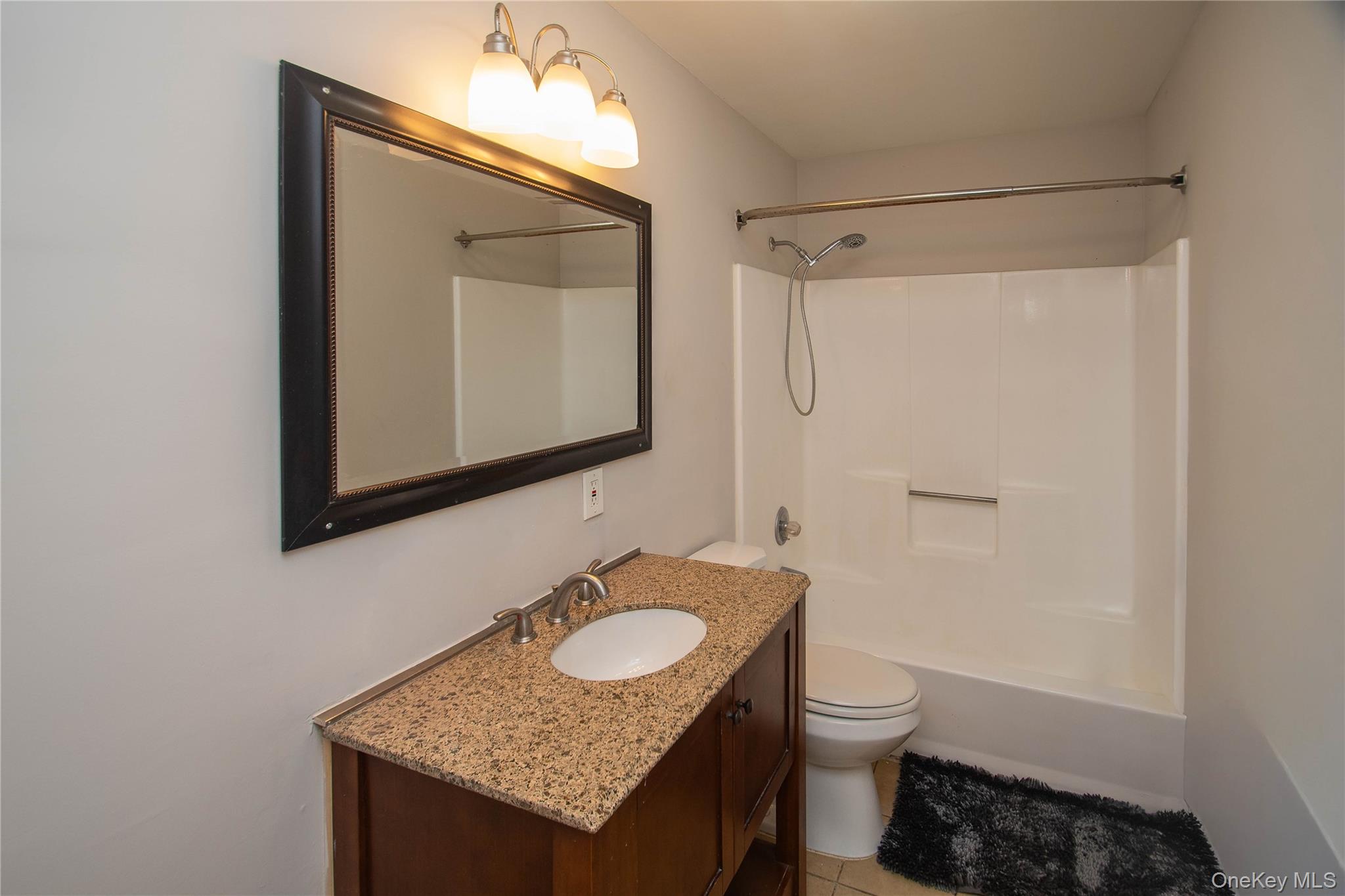 5904 Chelsea Cove N, Hopewell Junction, NY 12533