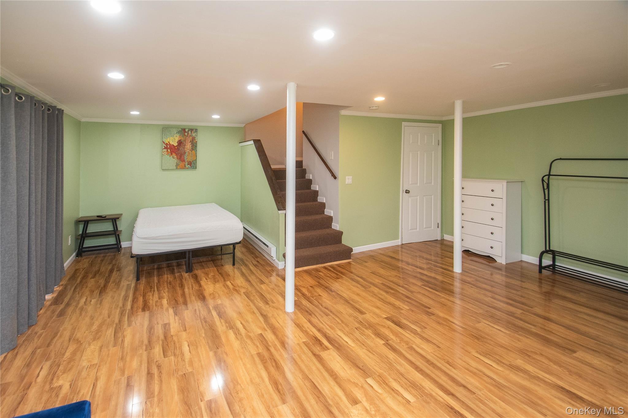 5904 Chelsea Cove N, Hopewell Junction, NY 12533