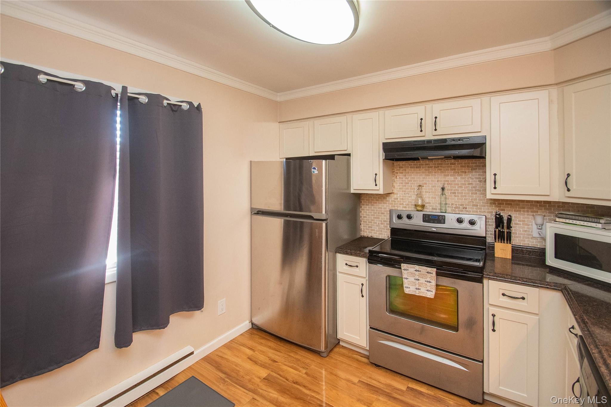 5904 Chelsea Cove N, Hopewell Junction, NY 12533