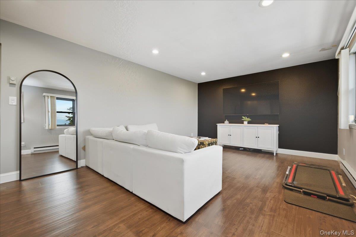 693 Wantagh Avenue, Wantagh, NY 11793