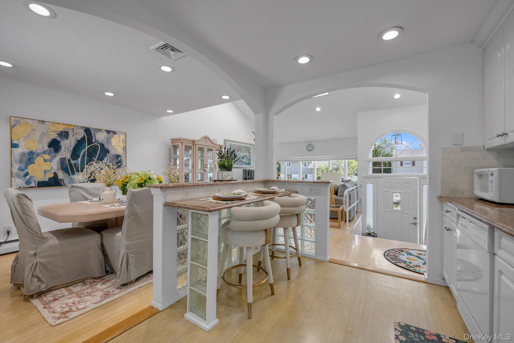 38 Loretta Drive, Syosset, NY 11791