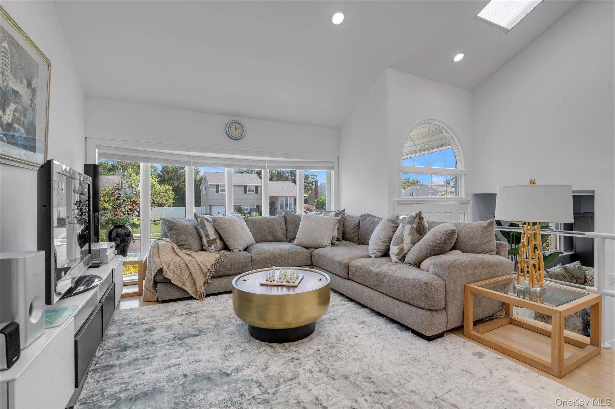 38 Loretta Drive, Syosset, NY 11791