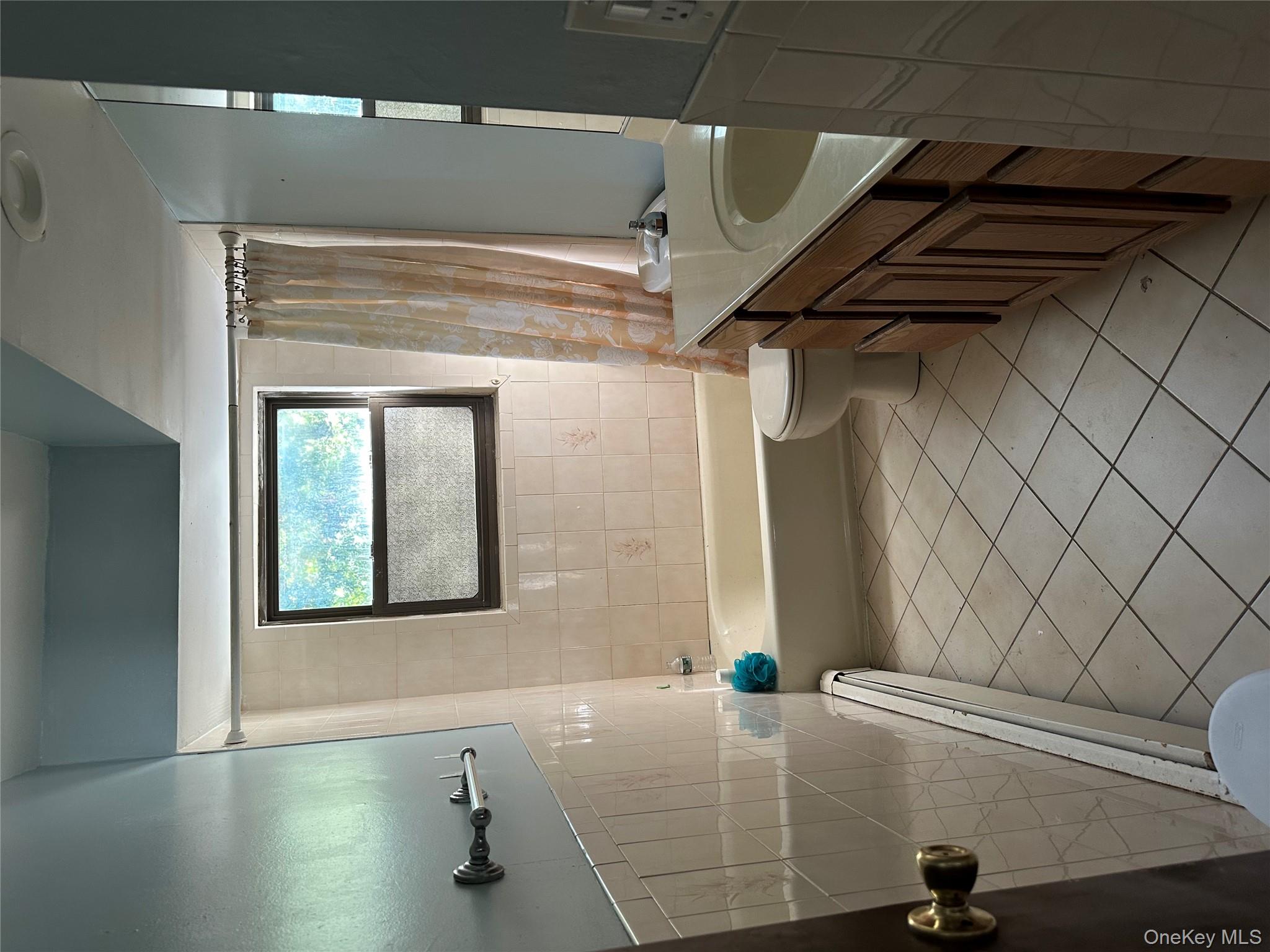 676 Bohemia Parkway, Sayville, NY 11782