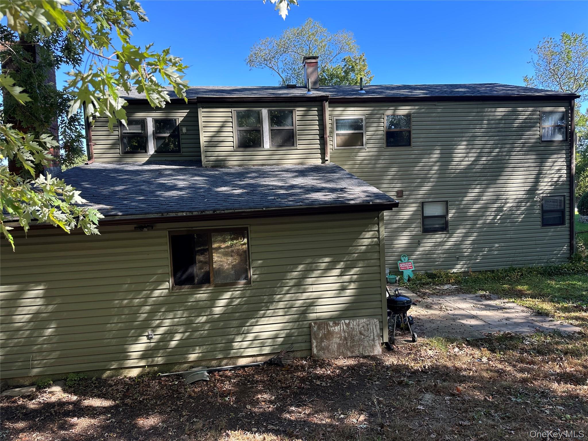 676 Bohemia Parkway, Sayville, NY 11782