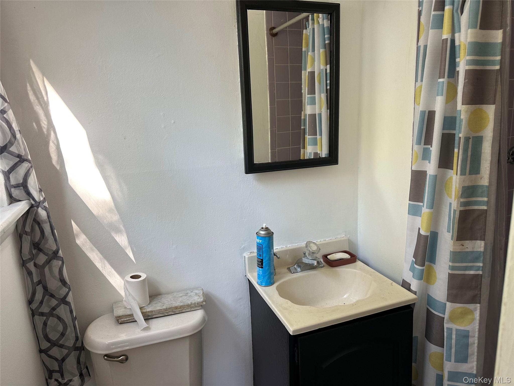 676 Bohemia Parkway, Sayville, NY 11782