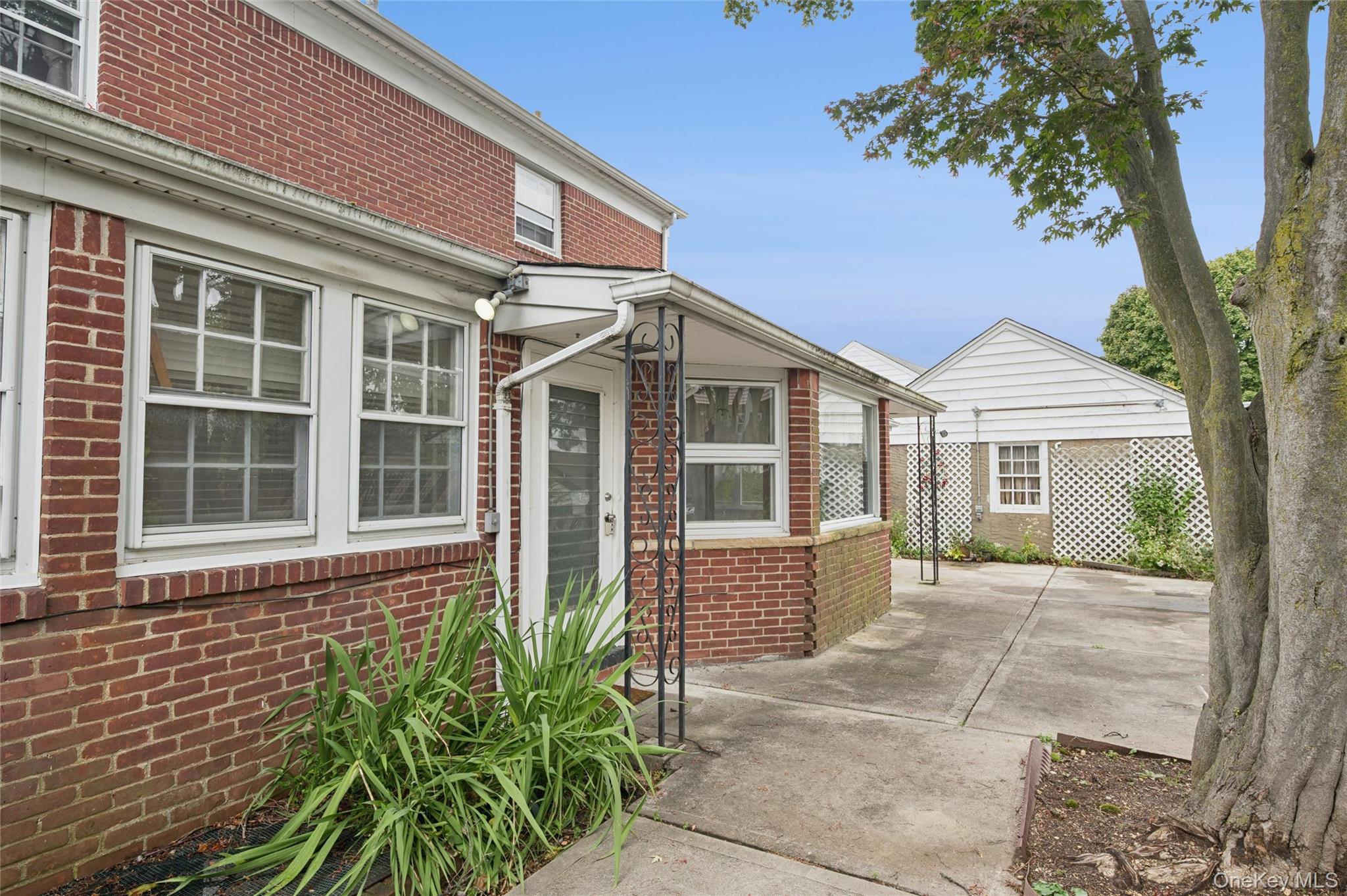 87 Elton Street, West Hempstead, NY 11552