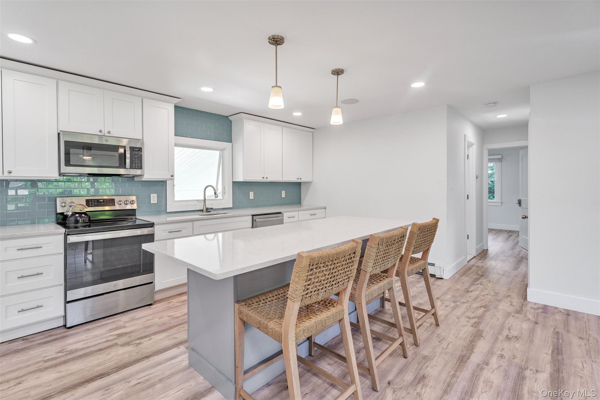 35 Suffolk Road, Hampton Bays, NY 11946