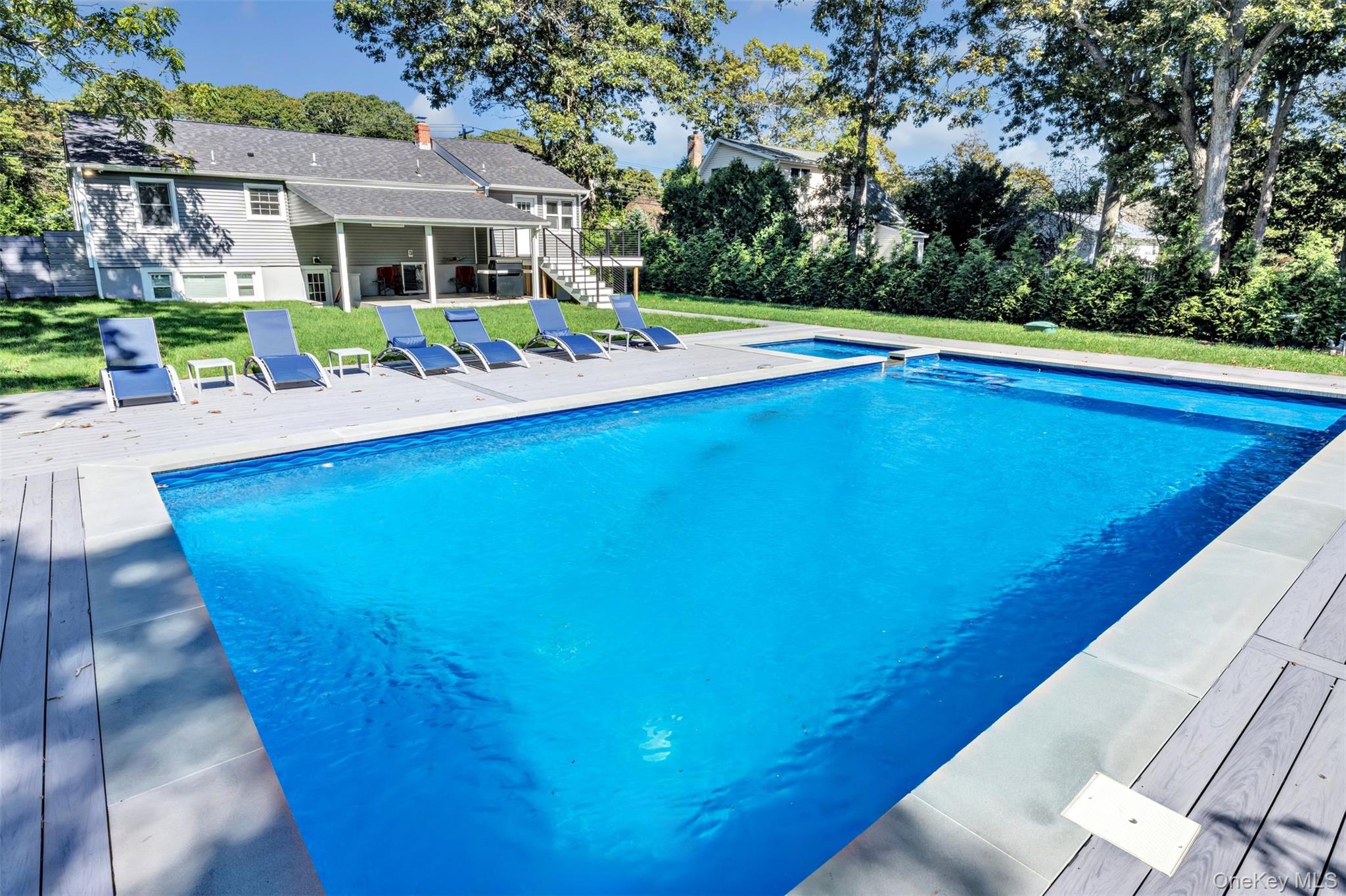 35 Suffolk Road, Hampton Bays, NY 11946