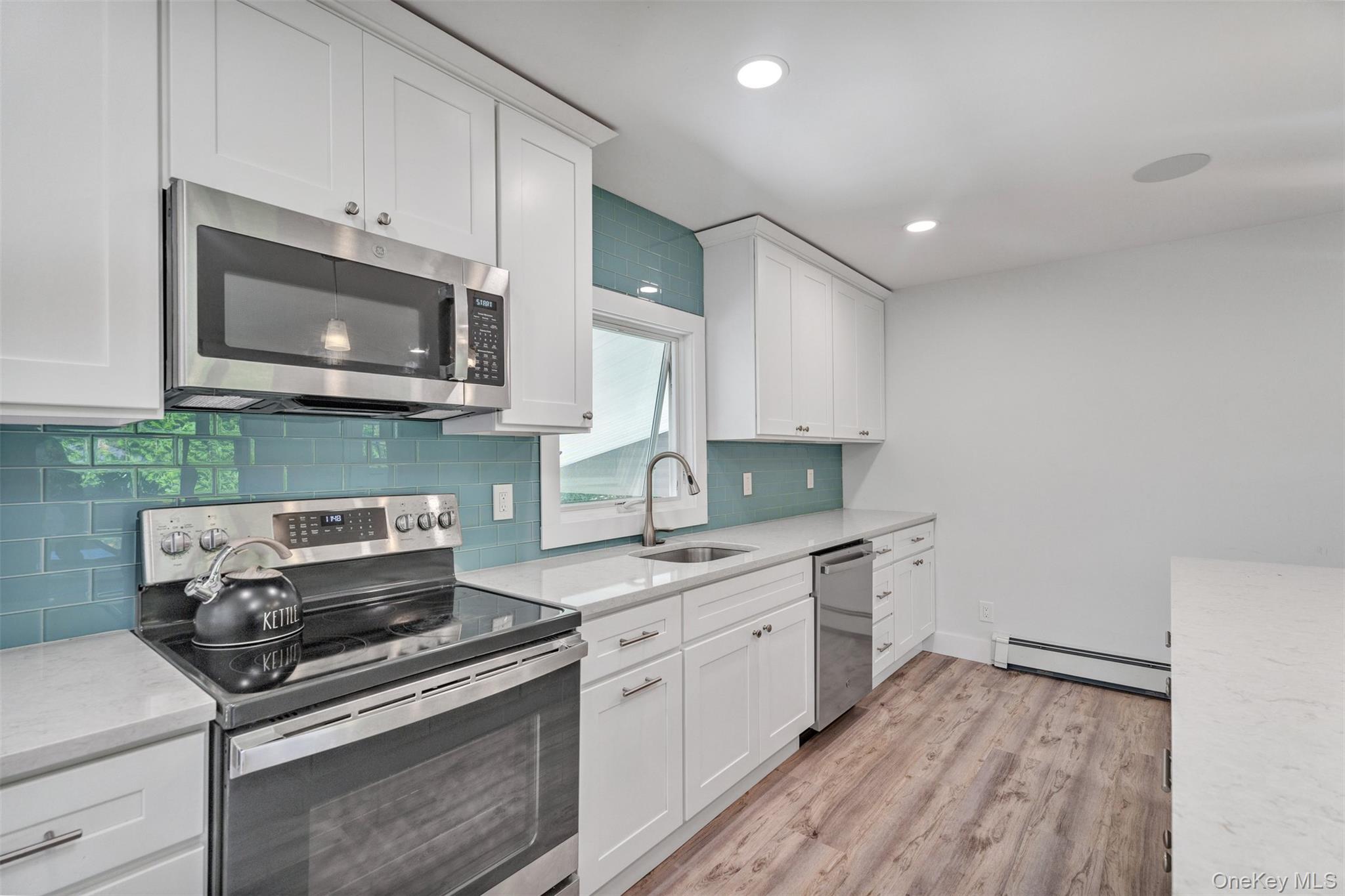 35 Suffolk Road, Hampton Bays, NY 11946