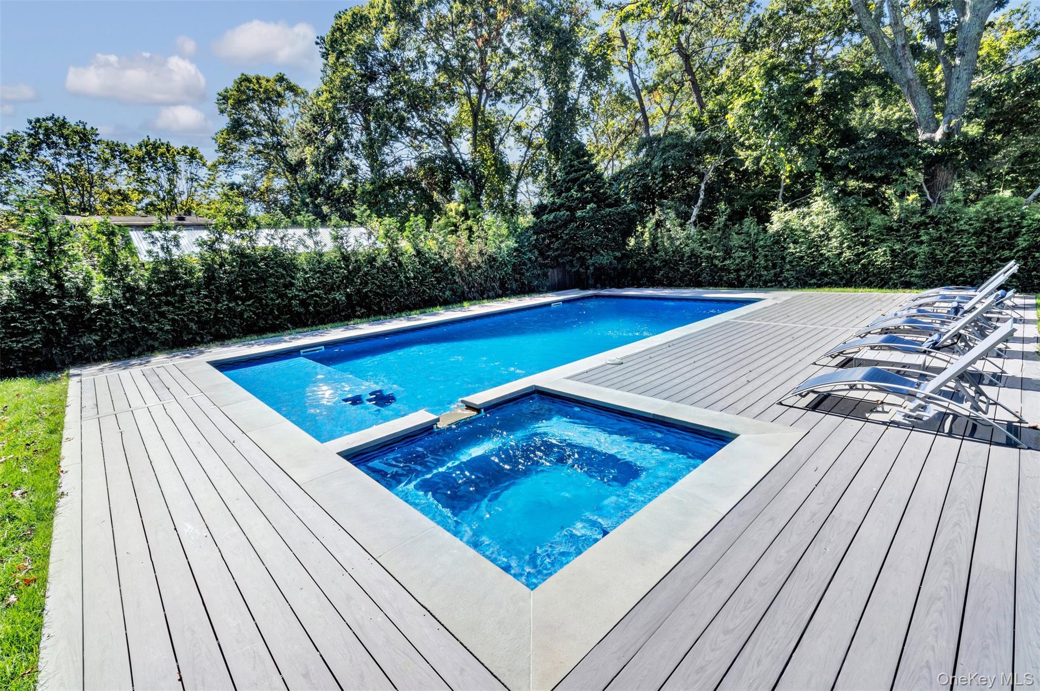 35 Suffolk Road, Hampton Bays, NY 11946