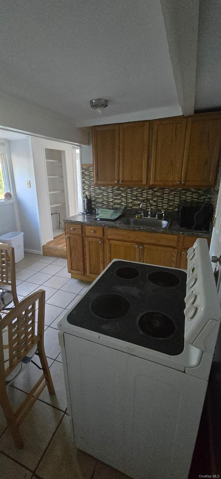 35 Cedarhurst Avenue, Selden, NY 11784