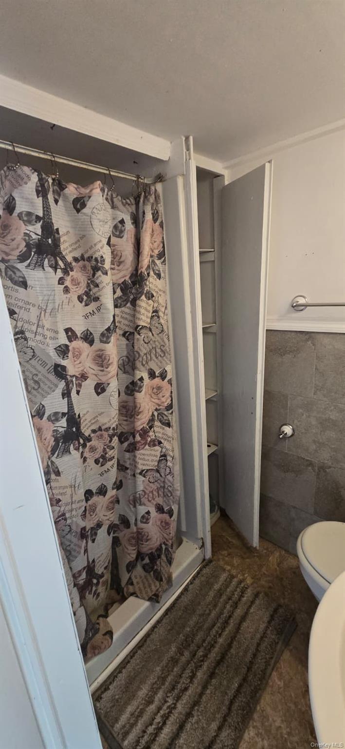 35 Cedarhurst Avenue, Selden, NY 11784