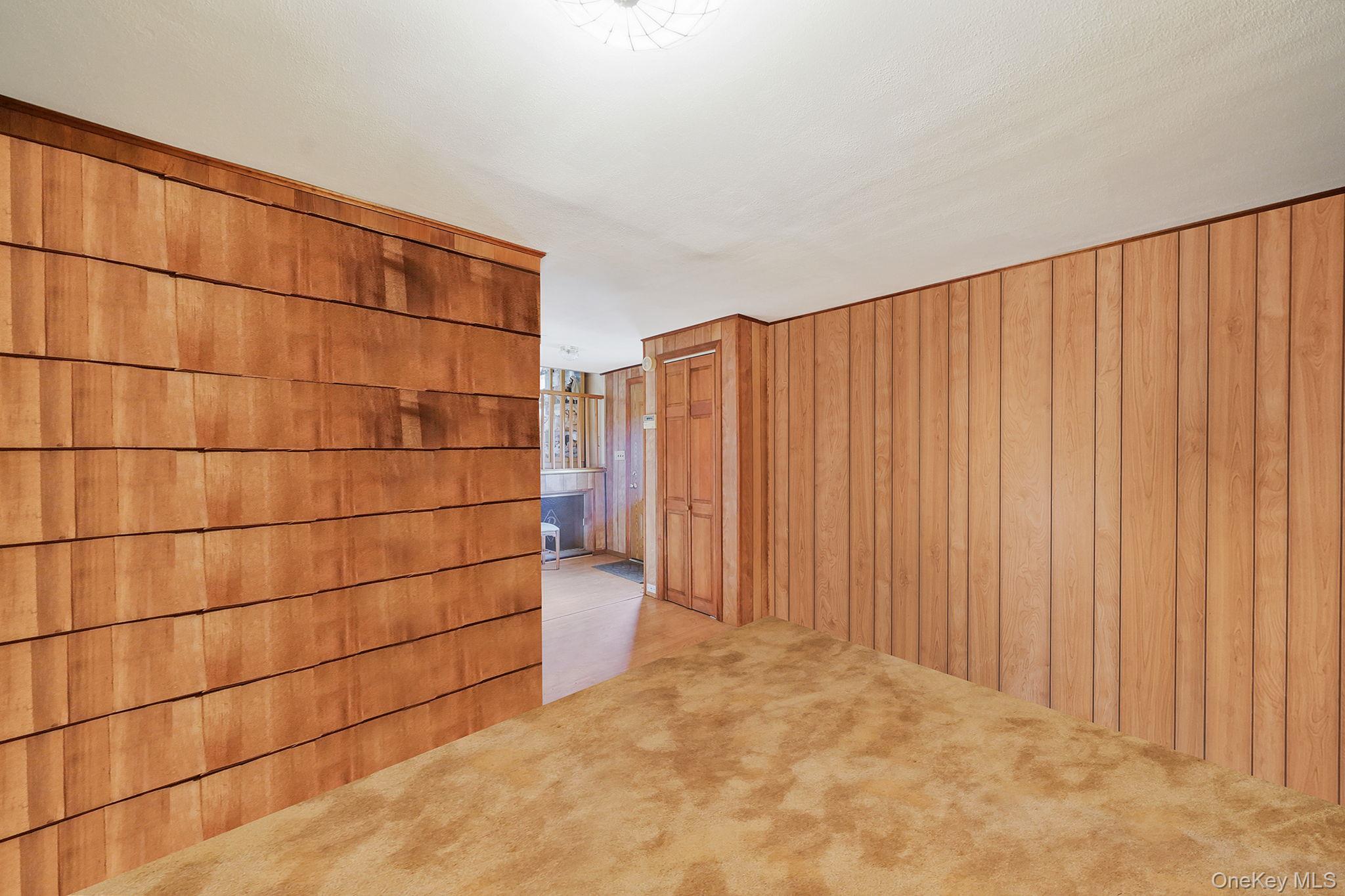 337 W 20th Street, Deer Park, NY 11729