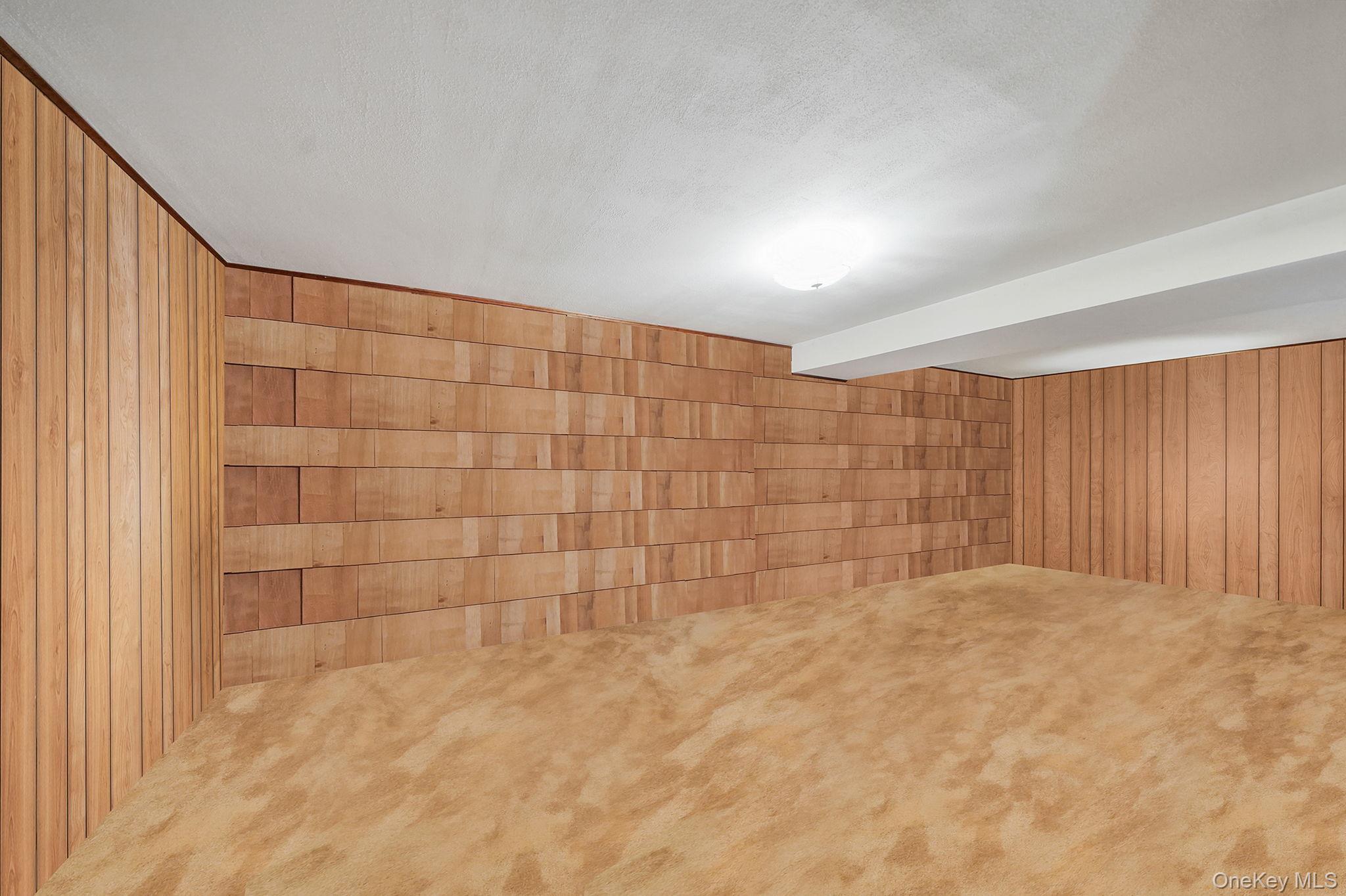 337 W 20th Street, Deer Park, NY 11729