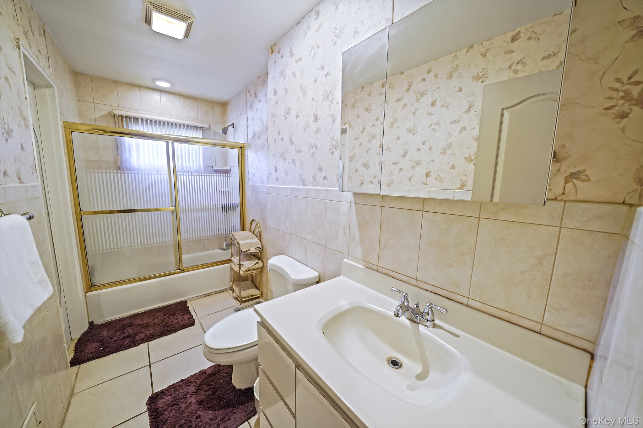 337 W 20th Street, Deer Park, NY 11729