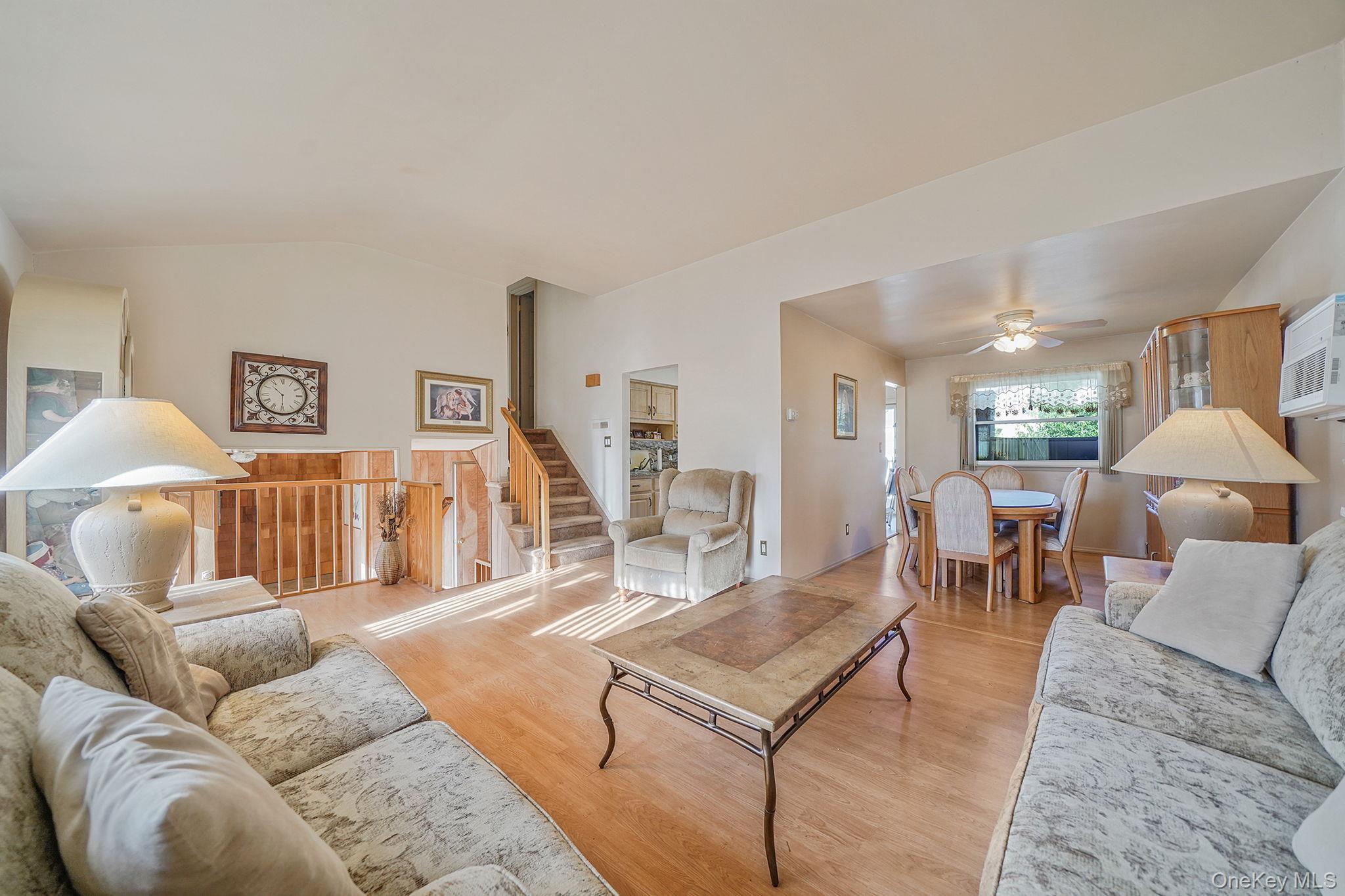 337 W 20th Street, Deer Park, NY 11729