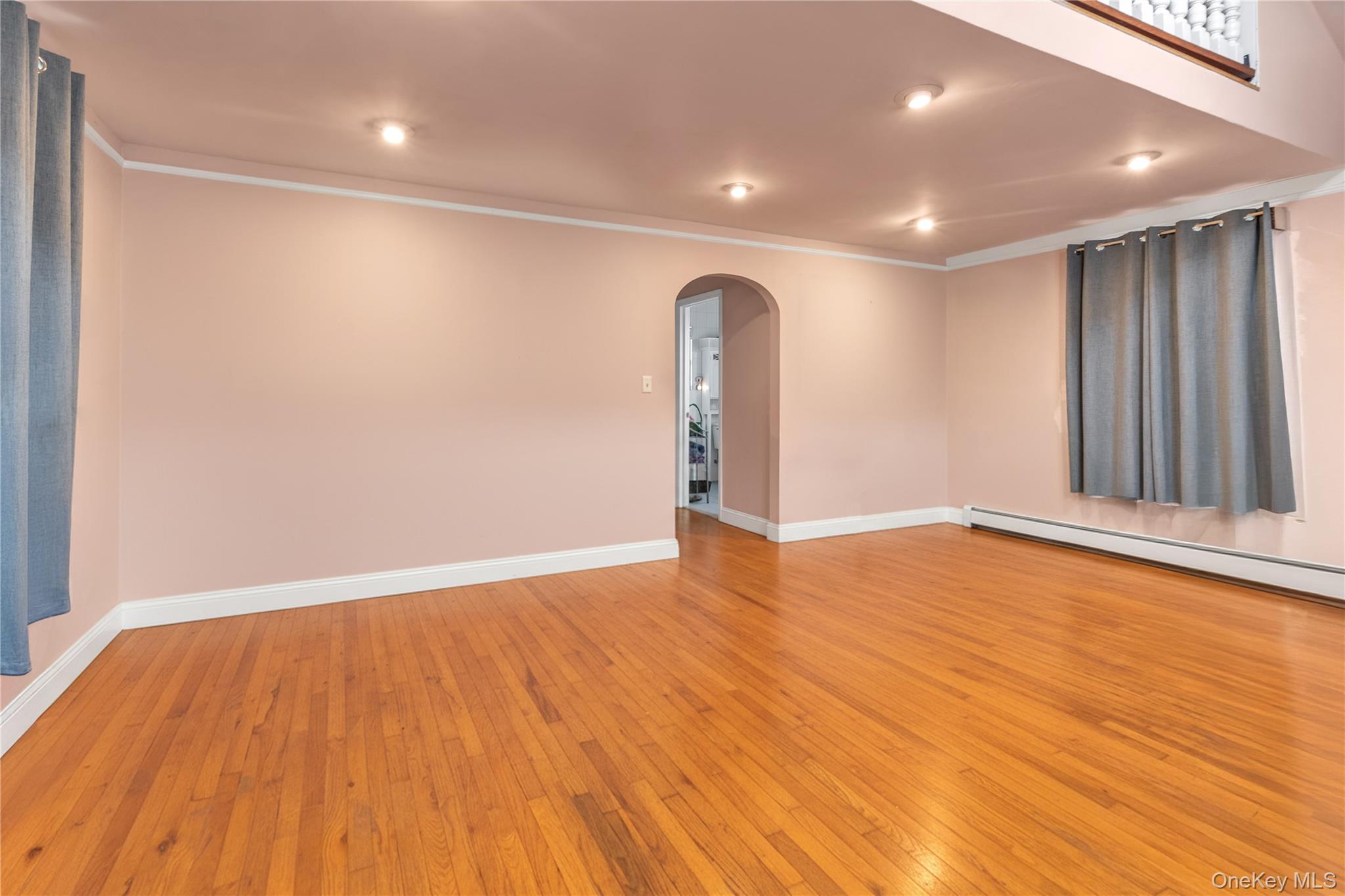 10 3rd Street, Rosedale, NY 11422