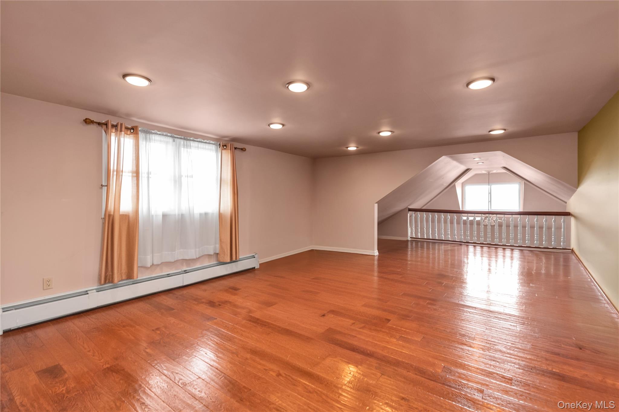 10 3rd Street, Rosedale, NY 11422