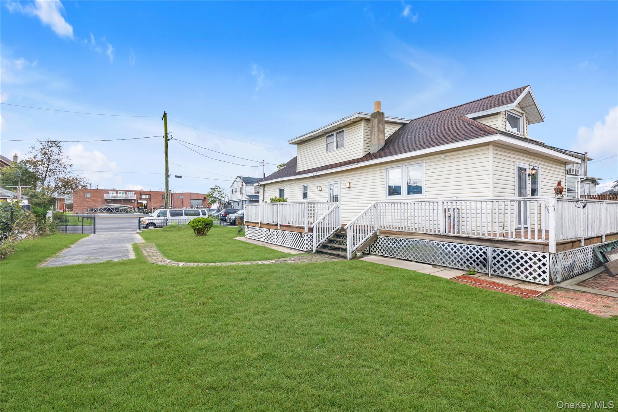 10 3rd Street, Rosedale, NY 11422