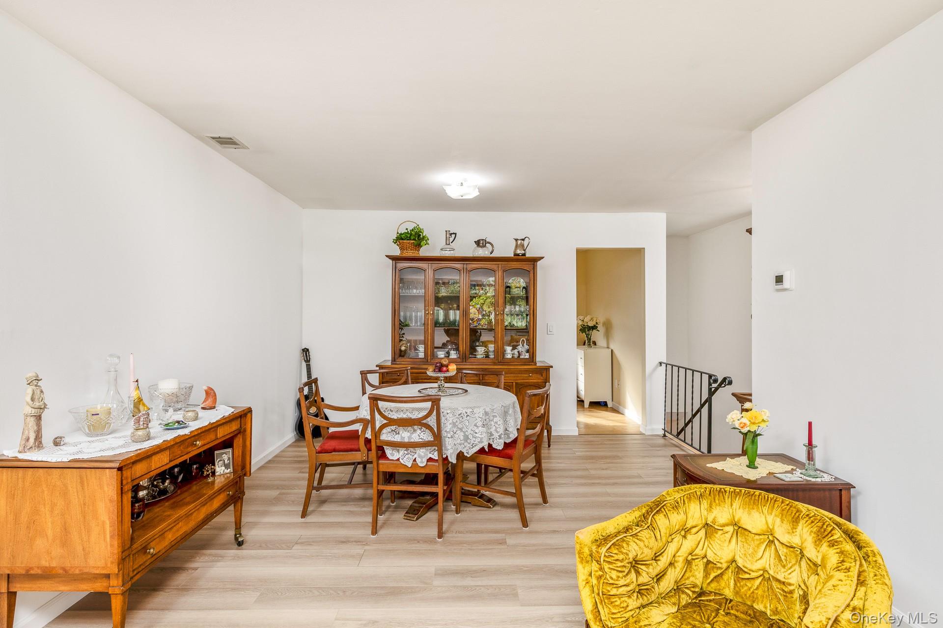 202 Pointe Circle North # 202, Coram, NY 11727