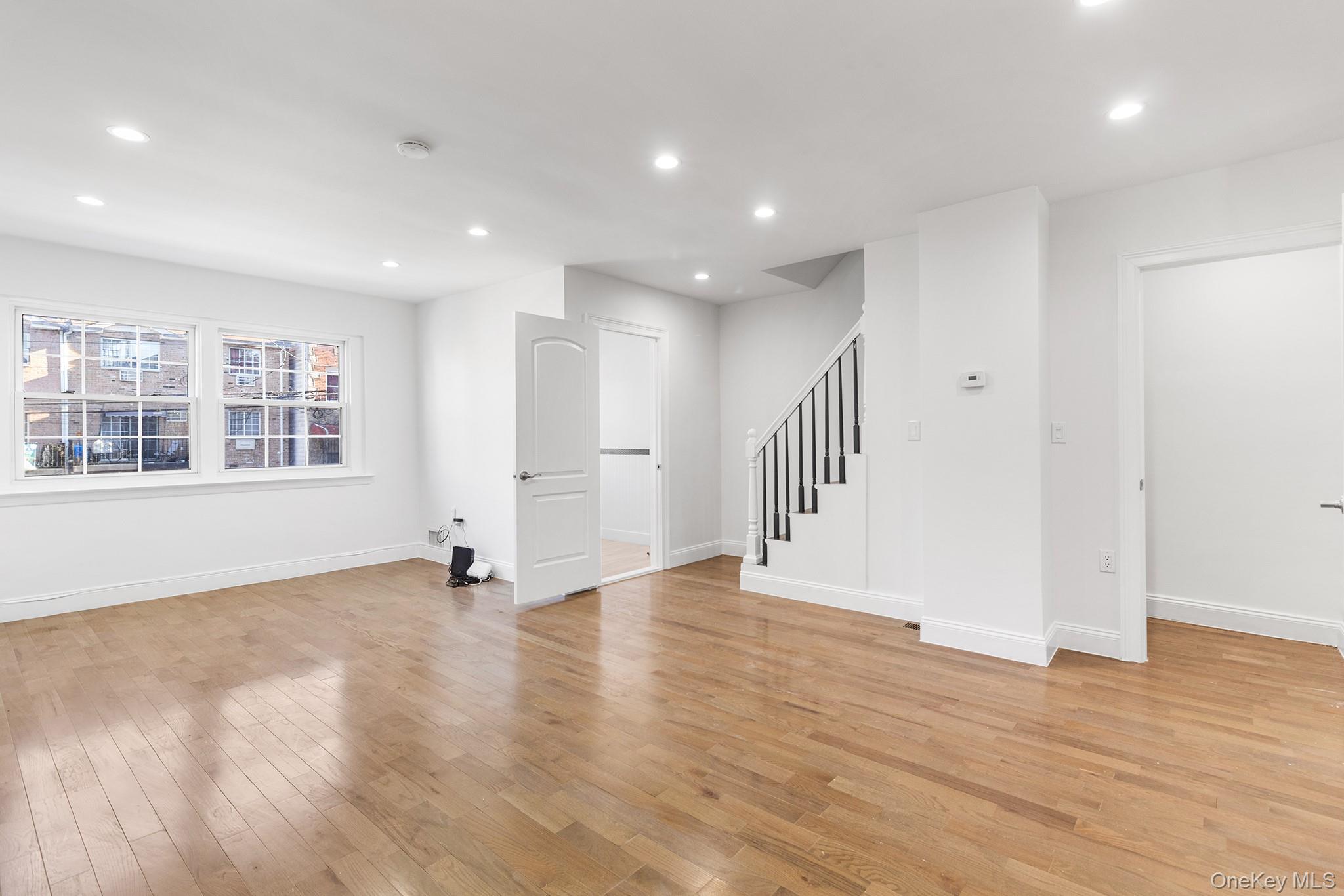 836 E 221st Street, Bronx, NY 10467