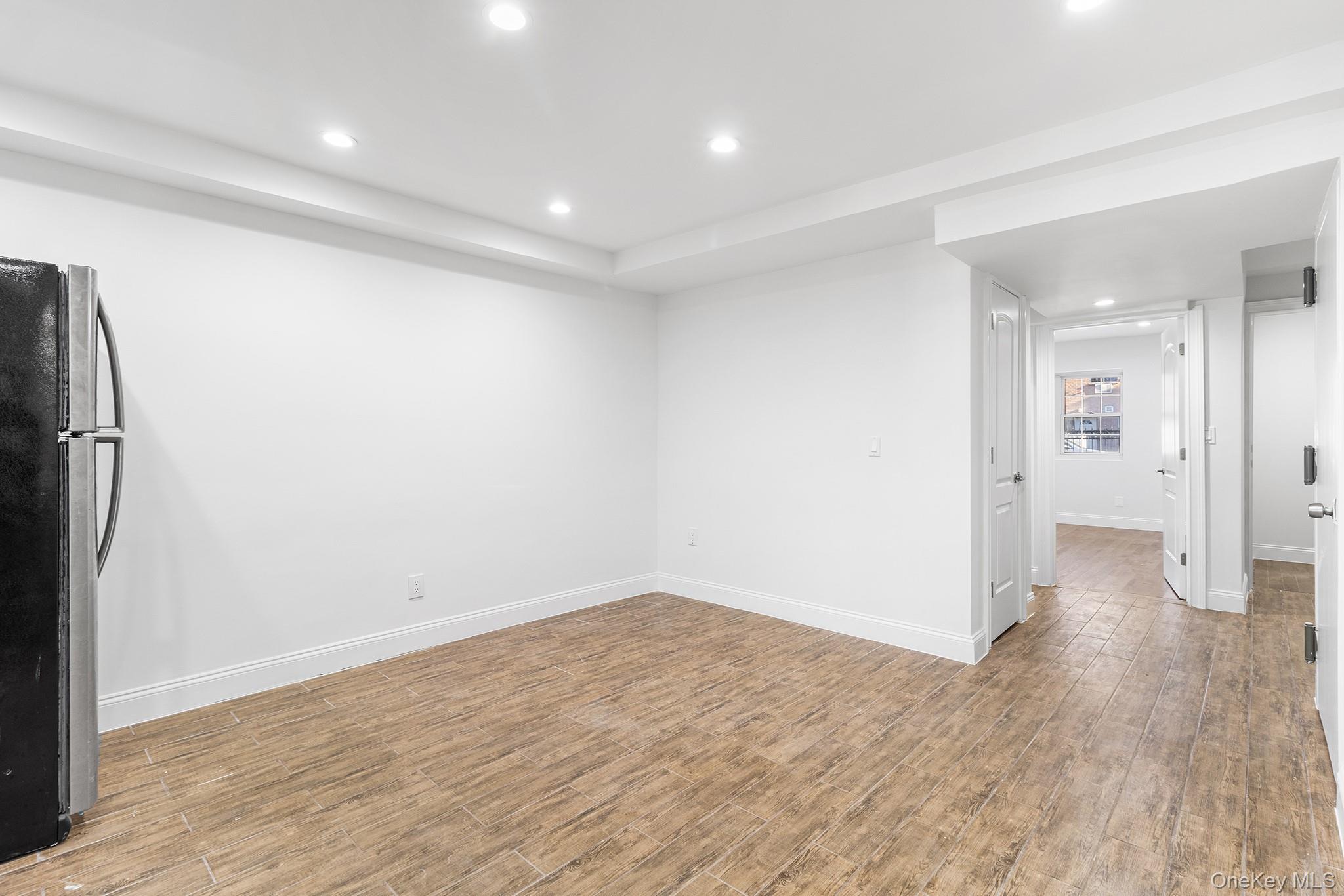 836 E 221st Street, Bronx, NY 10467