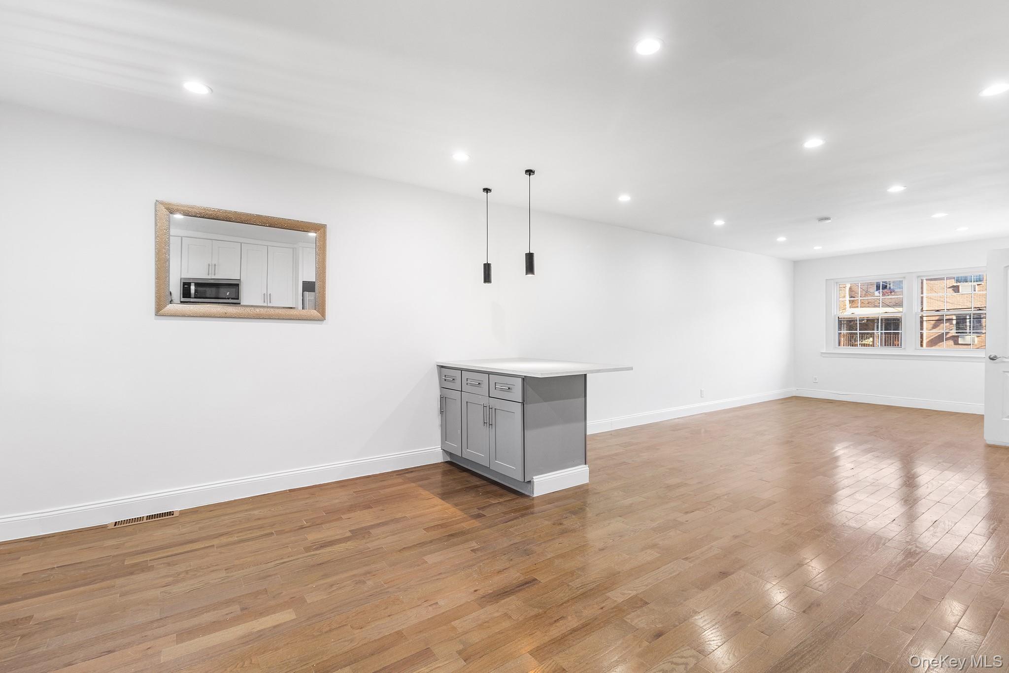 836 E 221st Street, Bronx, NY 10467