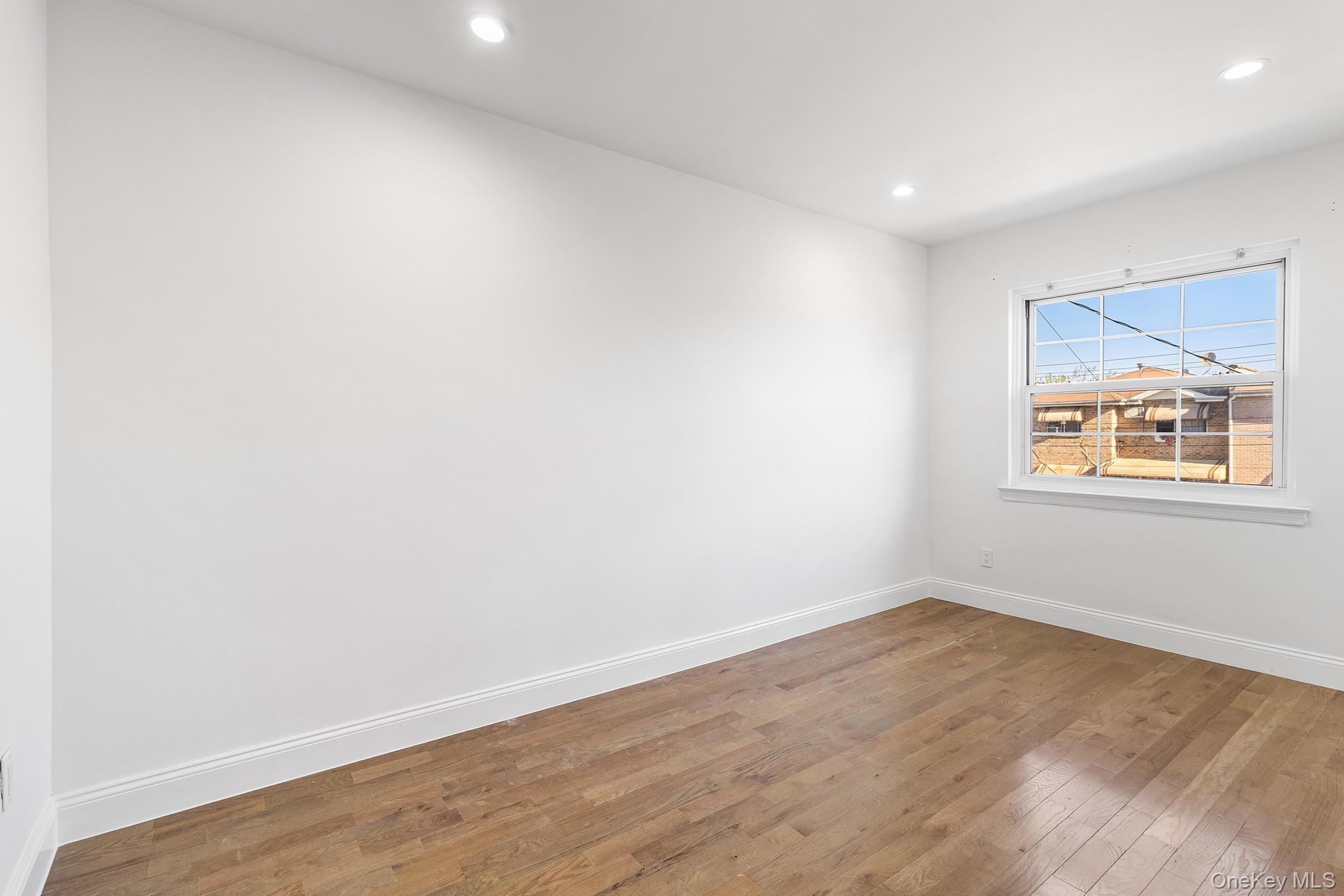 836 E 221st Street, Bronx, NY 10467