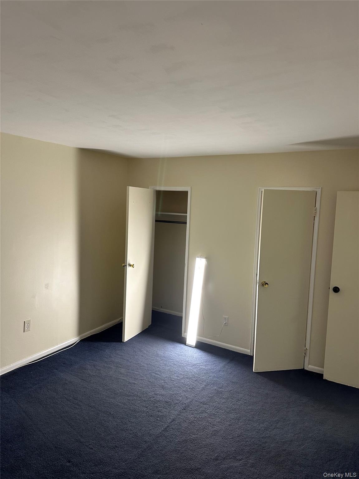 700 Broadway # 5, Amityville, NY 11701