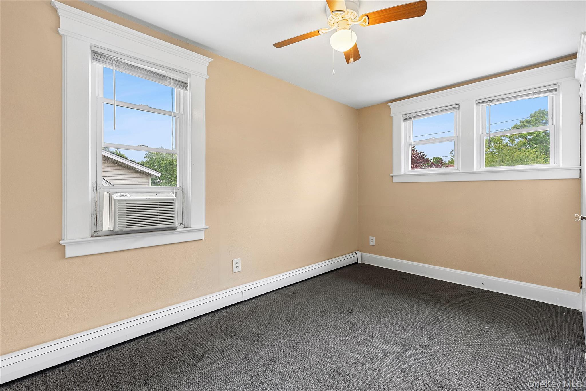 1018 Roanoke Avenue, Riverhead, NY 11901