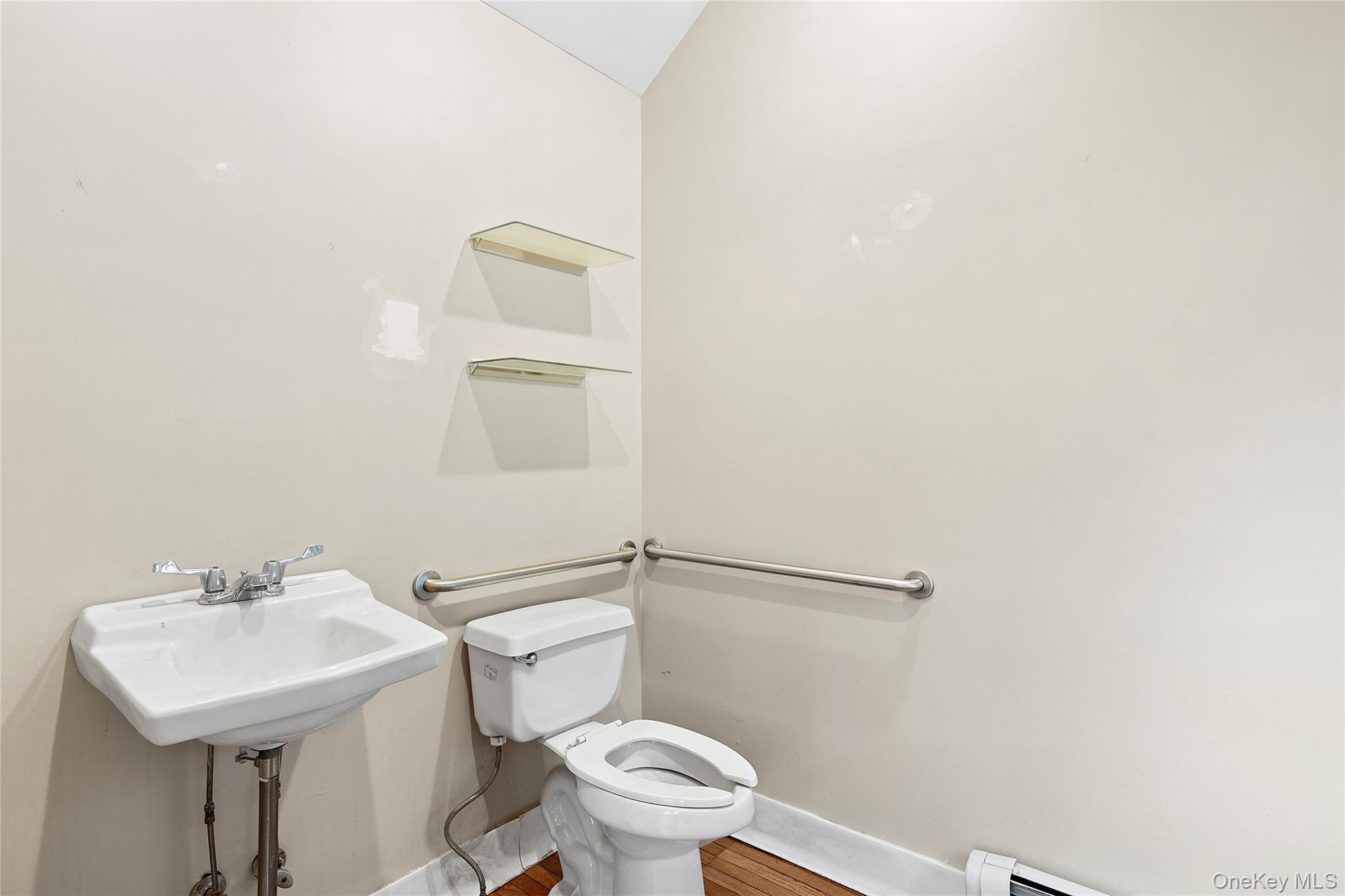 1018 Roanoke Avenue, Riverhead, NY 11901