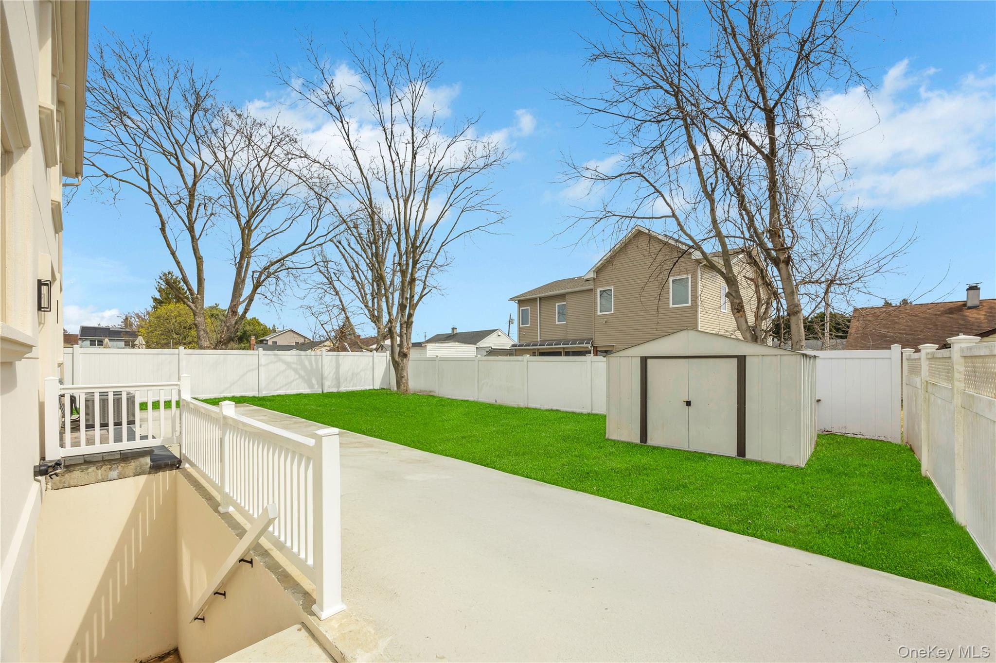 157 4th Street, Hicksville, NY 11801