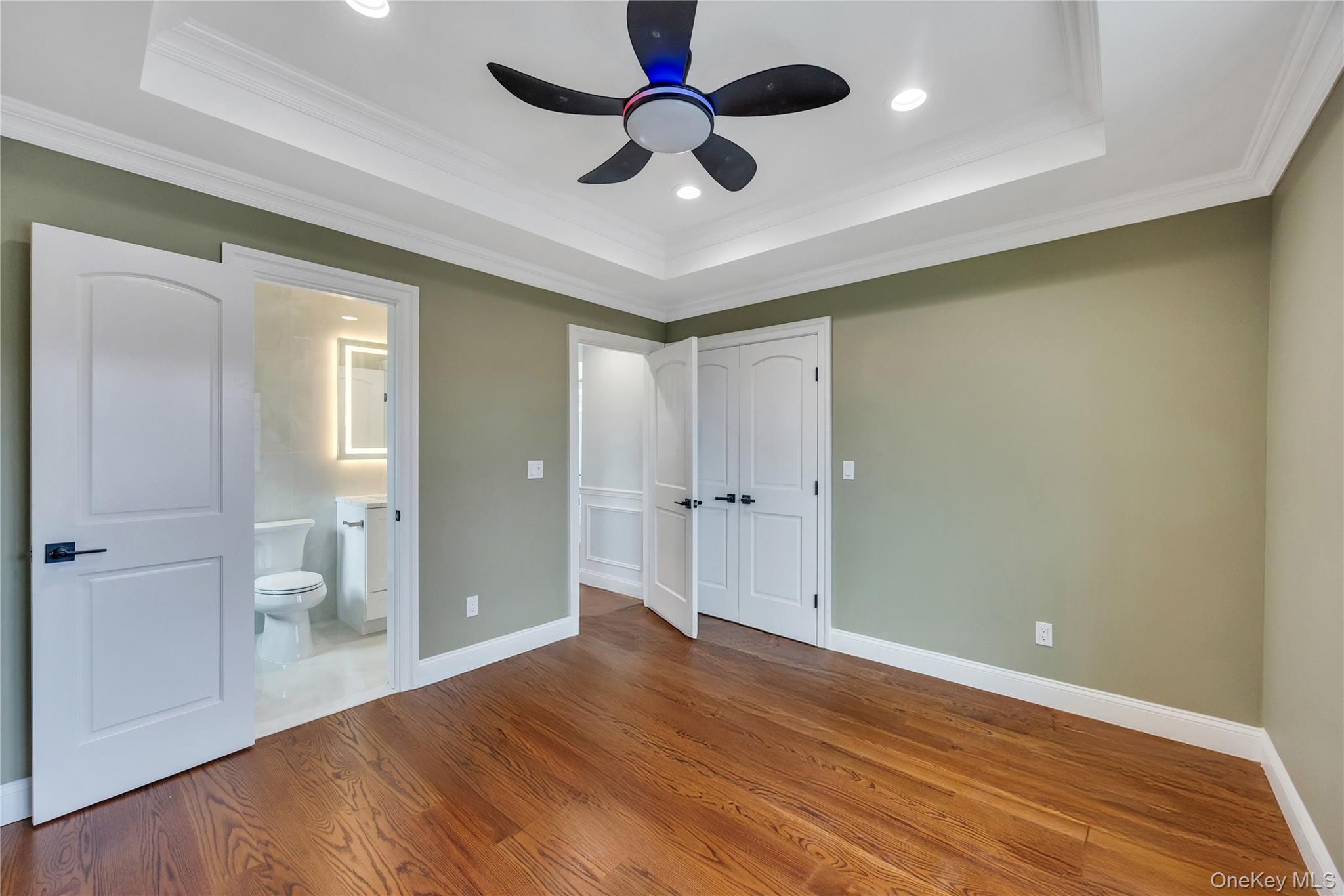 157 4th Street, Hicksville, NY 11801