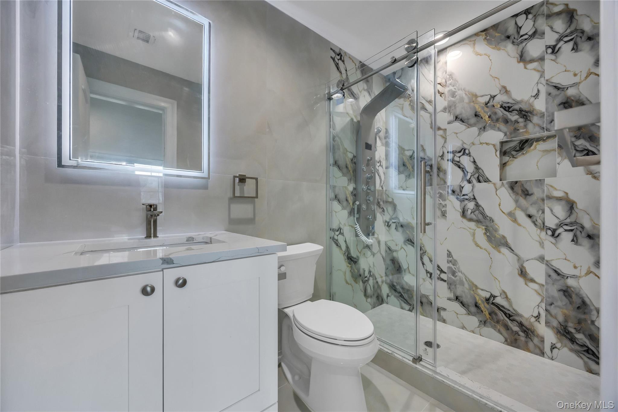 157 4th Street, Hicksville, NY 11801