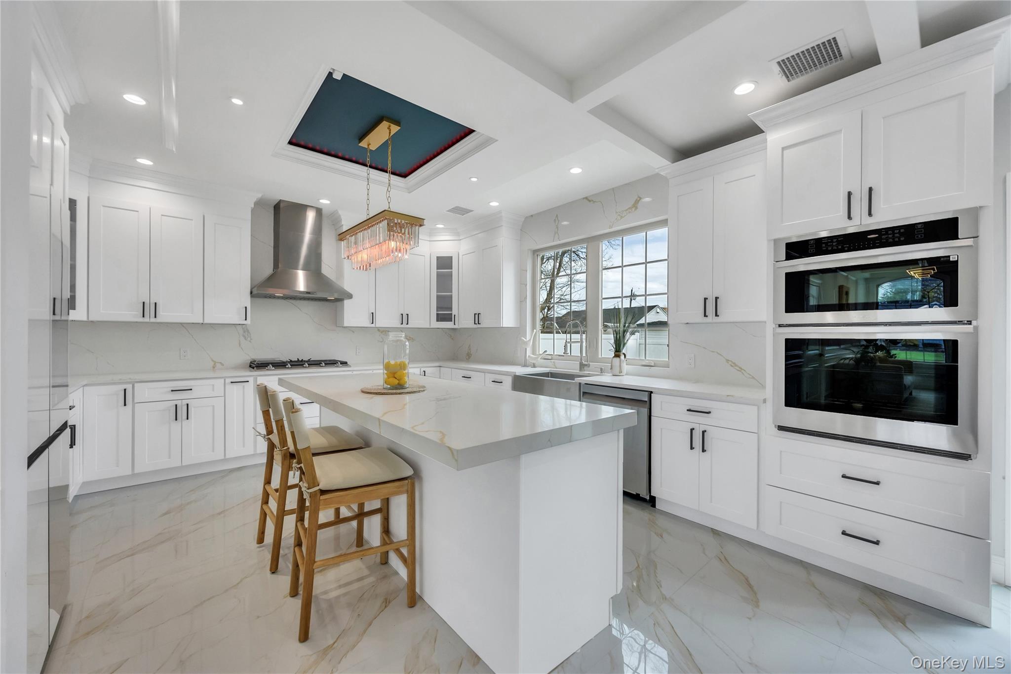 157 4th Street, Hicksville, NY 11801