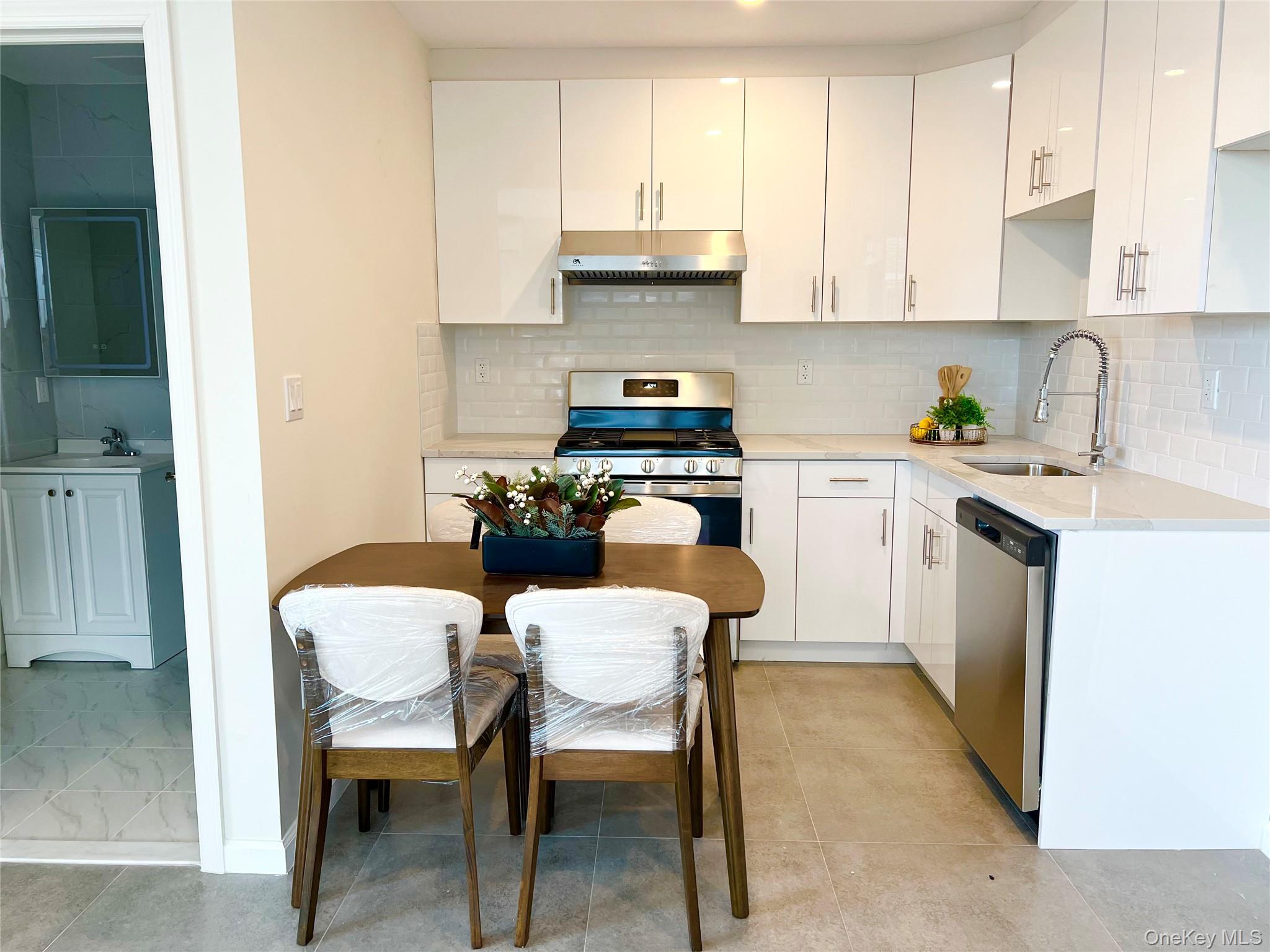 150-23 Barclay Avenue # 3H, Flushing, NY 11355