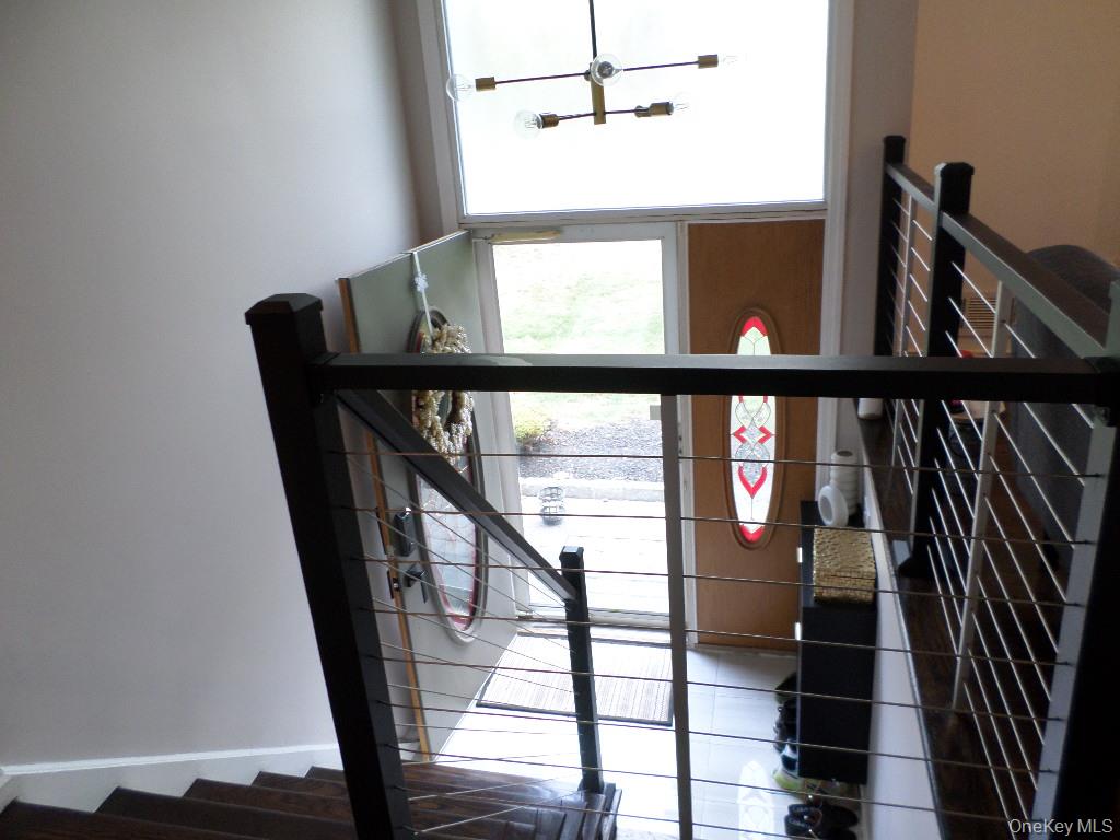 8 Jodi Lane, New City, NY 10956