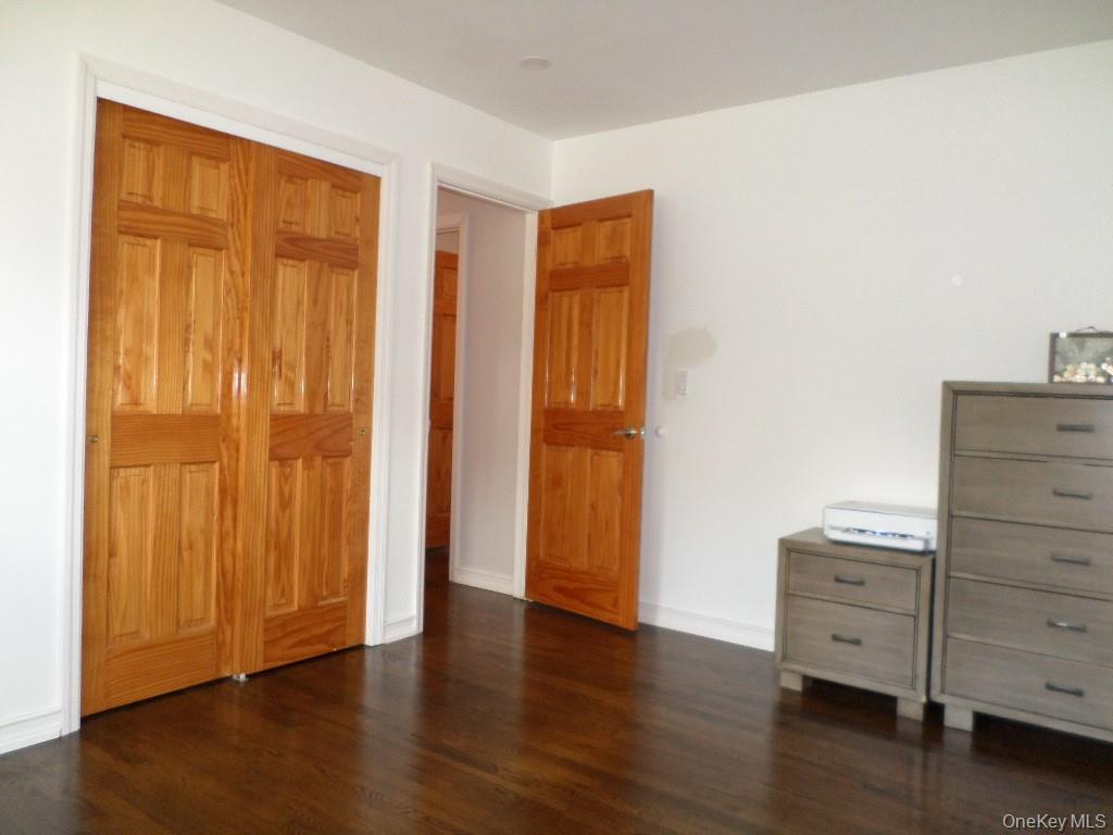 8 Jodi Lane, New City, NY 10956