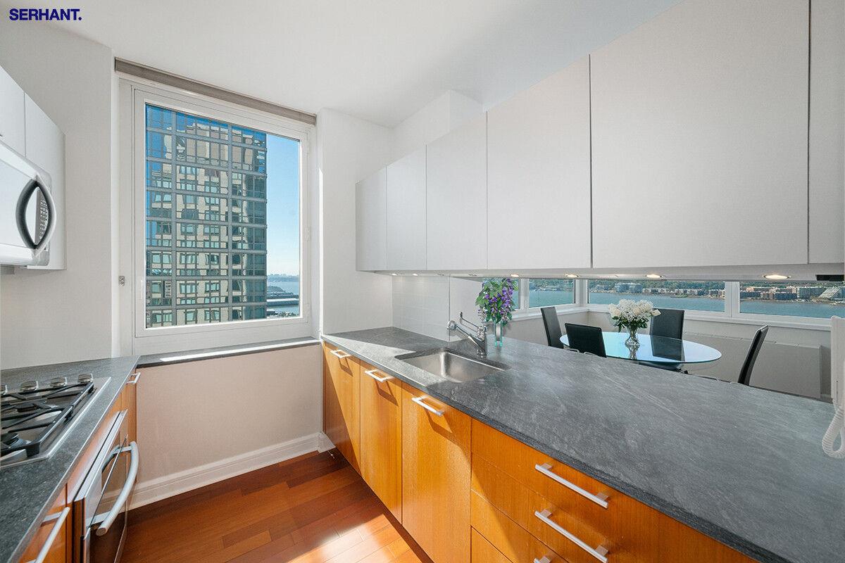 100 RIVERSIDE Boulevard # 25D, New York (Manhattan), NY 10069