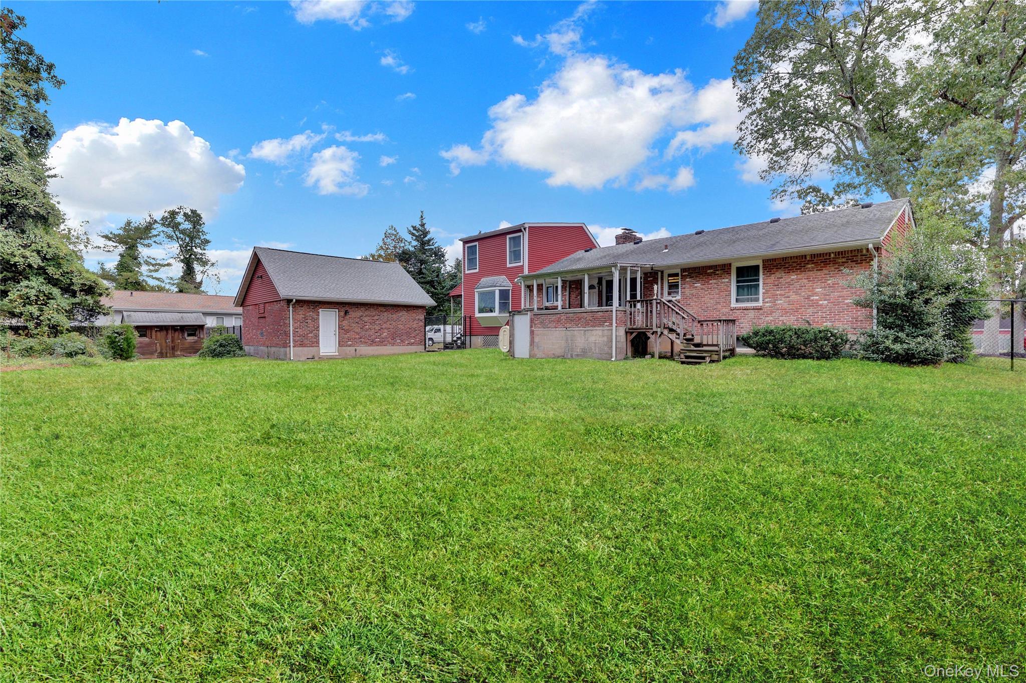 60 South Avenue, Smithtown, NY 11787