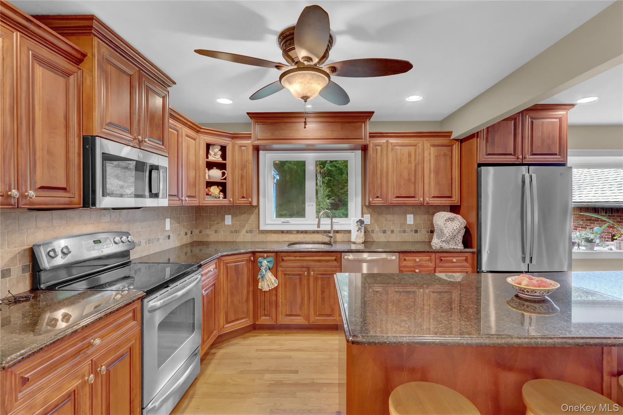 60 South Avenue, Smithtown, NY 11787