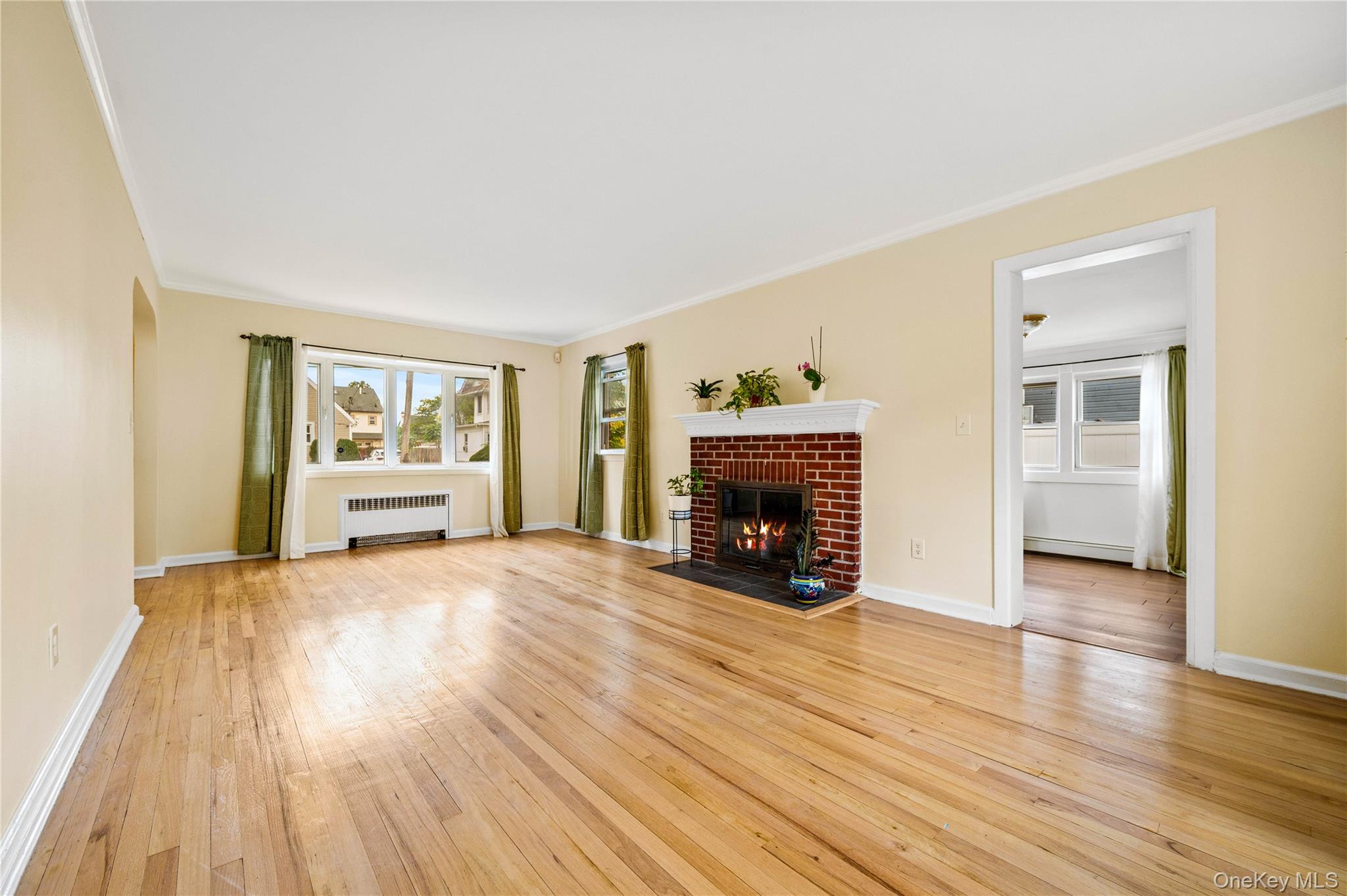 28 Elizabeth Avenue, Hempstead, NY 11550