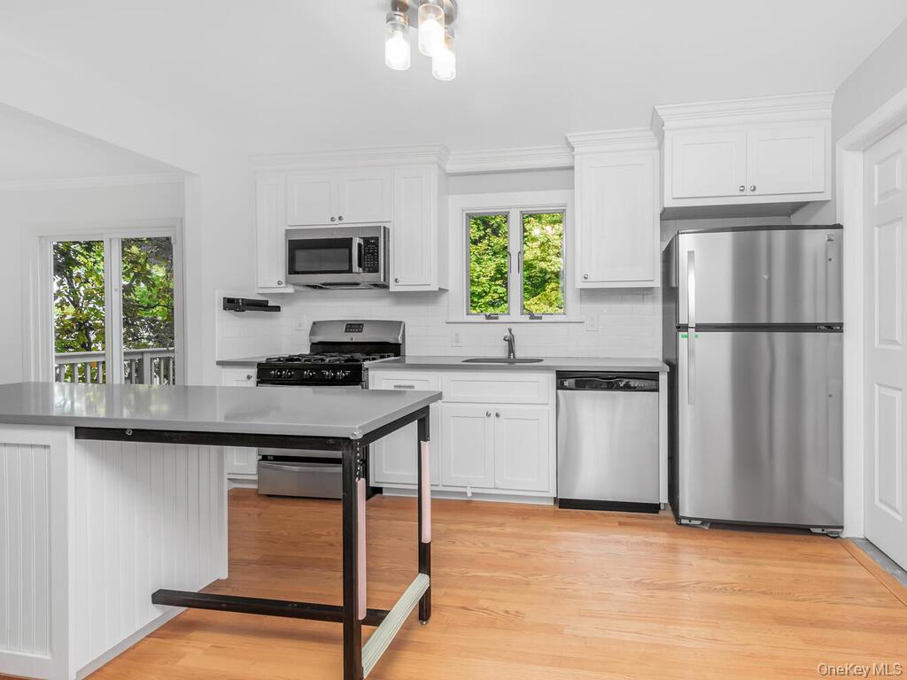 25 Midway Road, White Plains, NY 10607