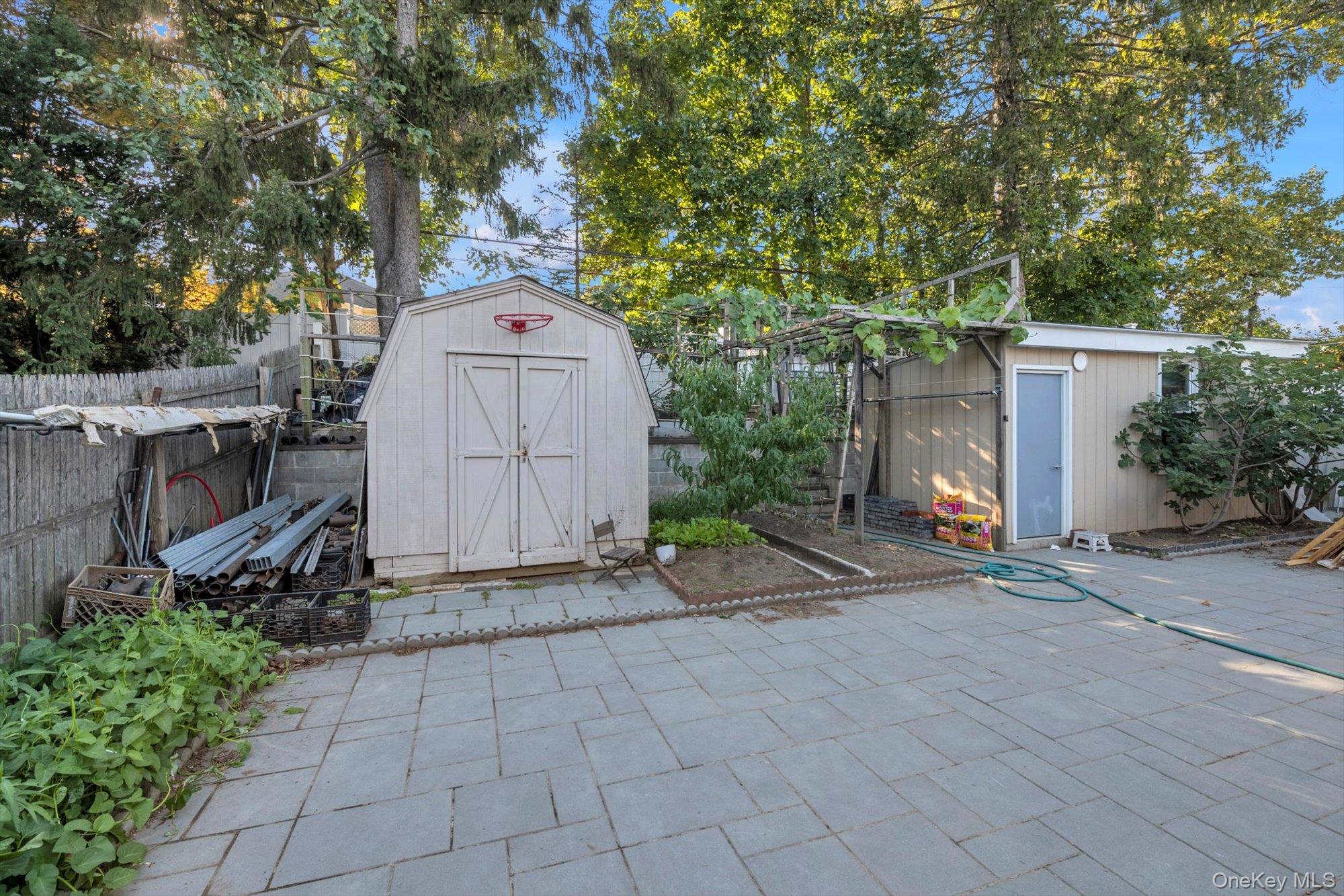 80-18 Springfield Blvd, Hollis Hills, NY 11427