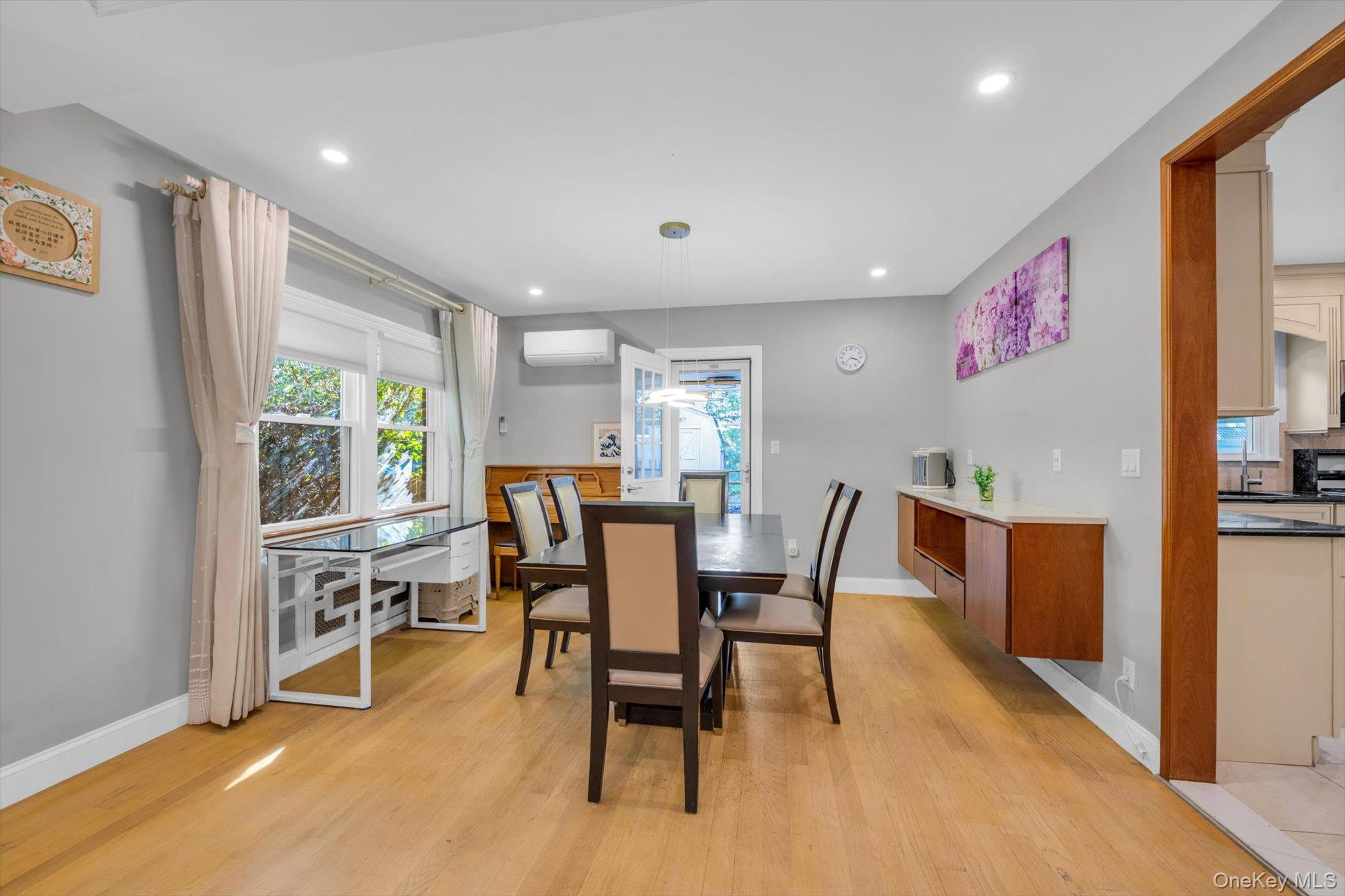 80-18 Springfield Blvd, Hollis Hills, NY 11427