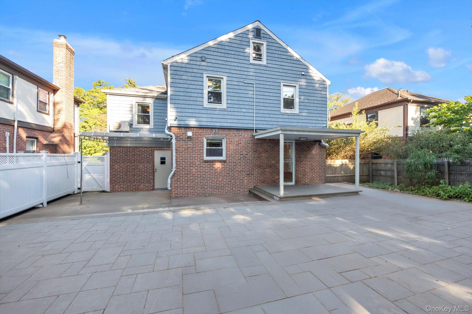 80-18 Springfield Blvd, Hollis Hills, NY 11427