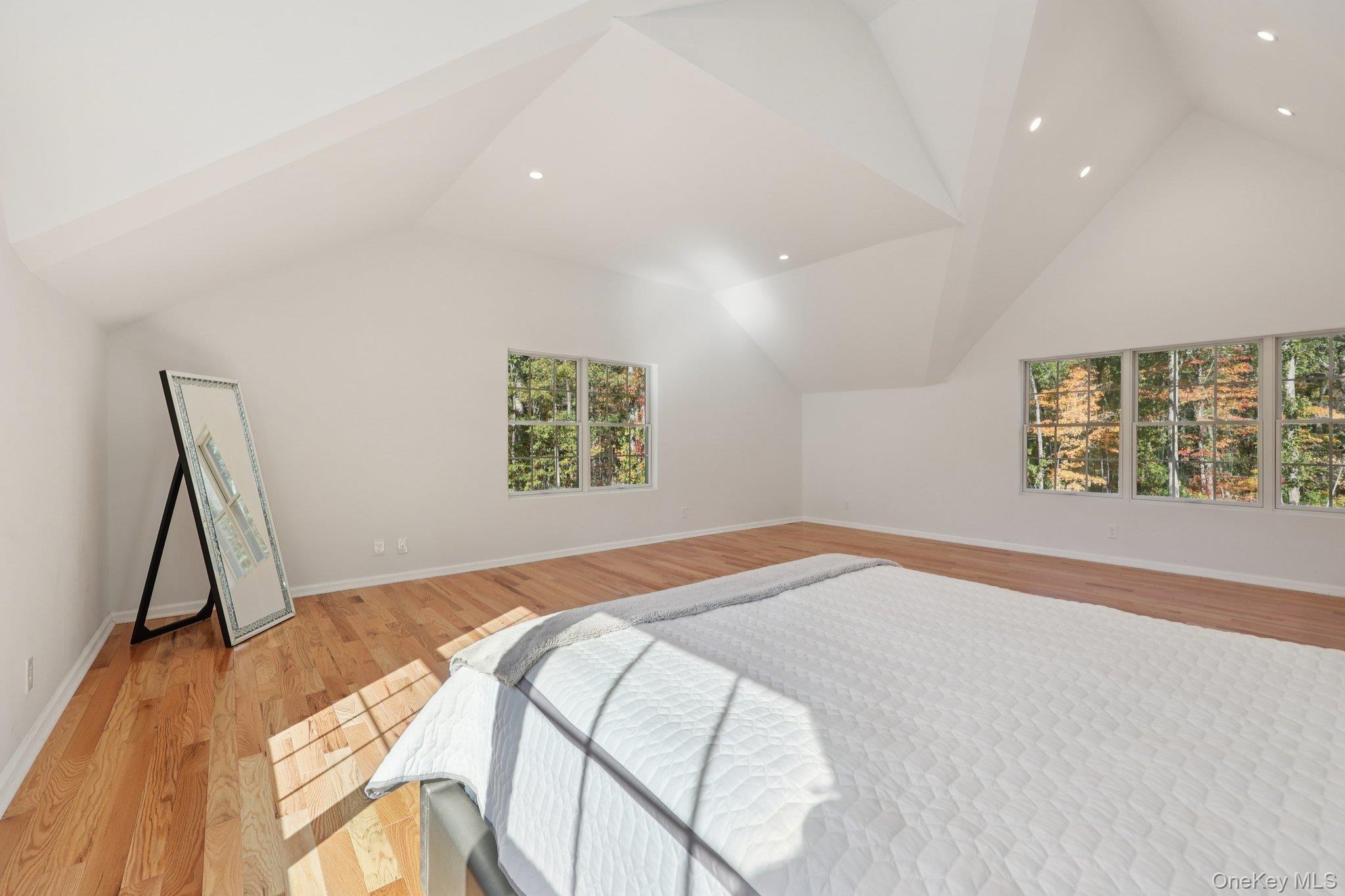 27 Oak Hill Road, Monroe, NY 10950